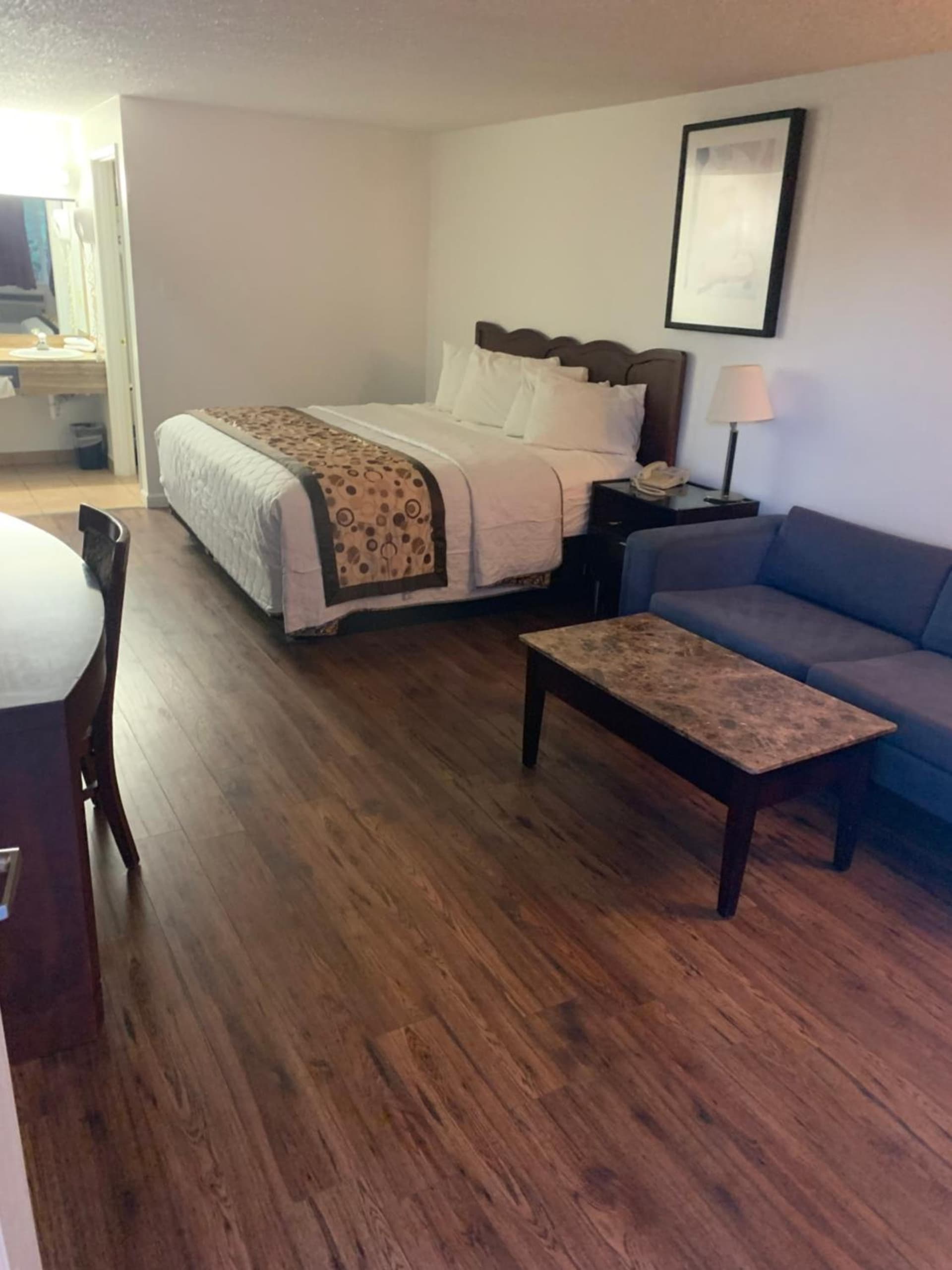 Smokey Point Motor Inn gallery photo in Arlington, WA — image 35