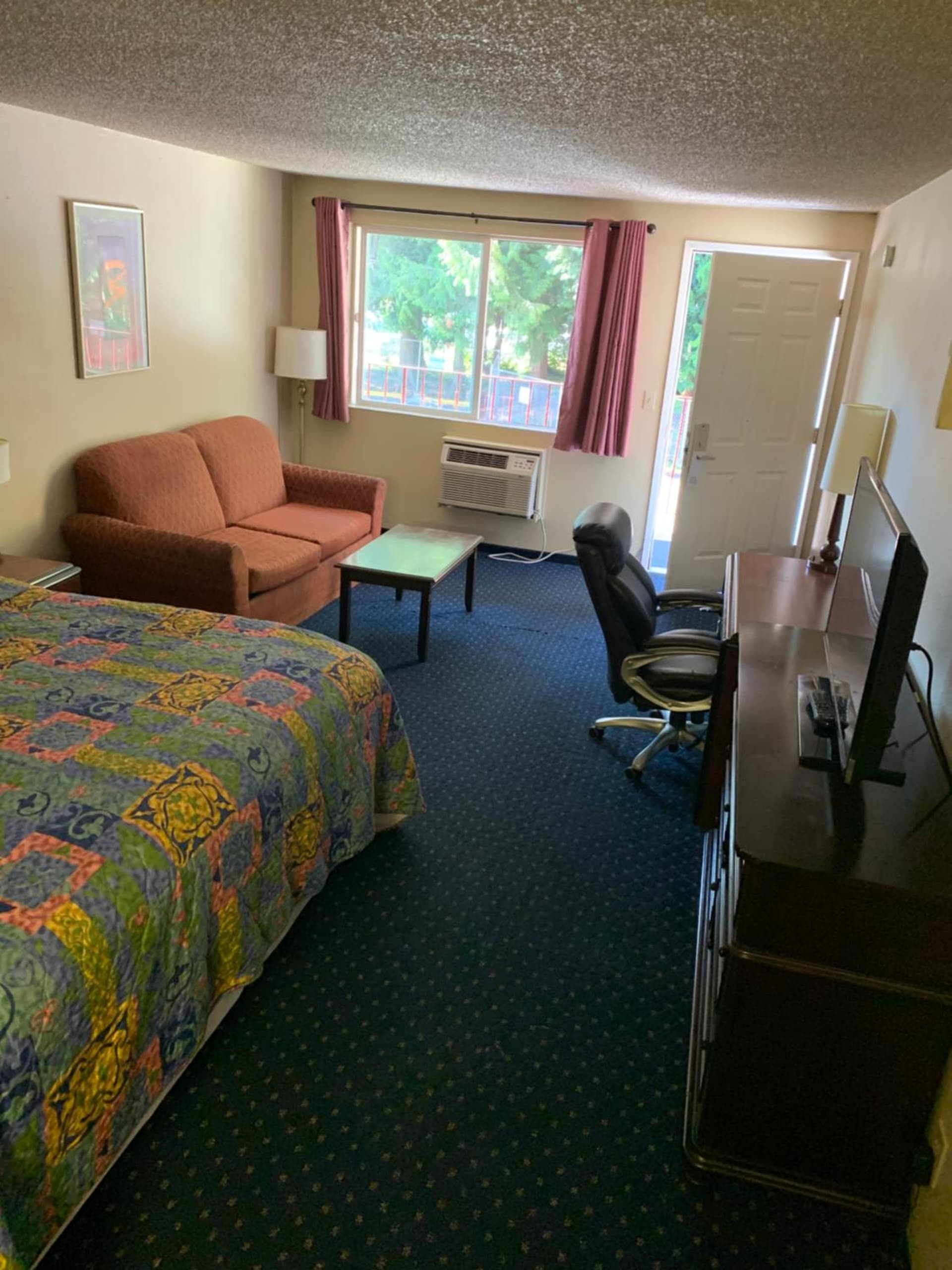 Smokey Point Motor Inn gallery photo in Arlington, WA — image 10