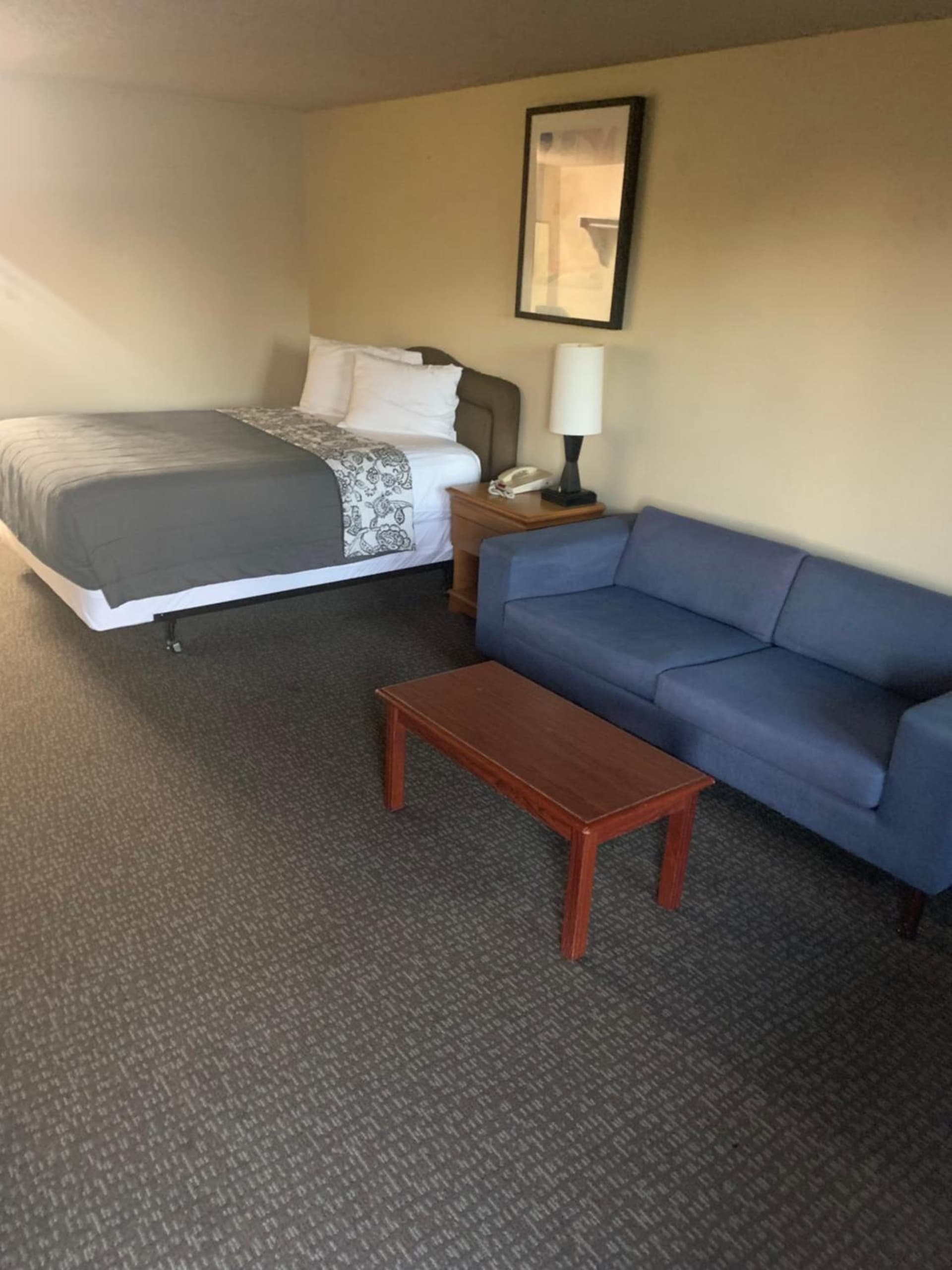 Smokey Point Motor Inn gallery photo in Arlington, WA — image 8