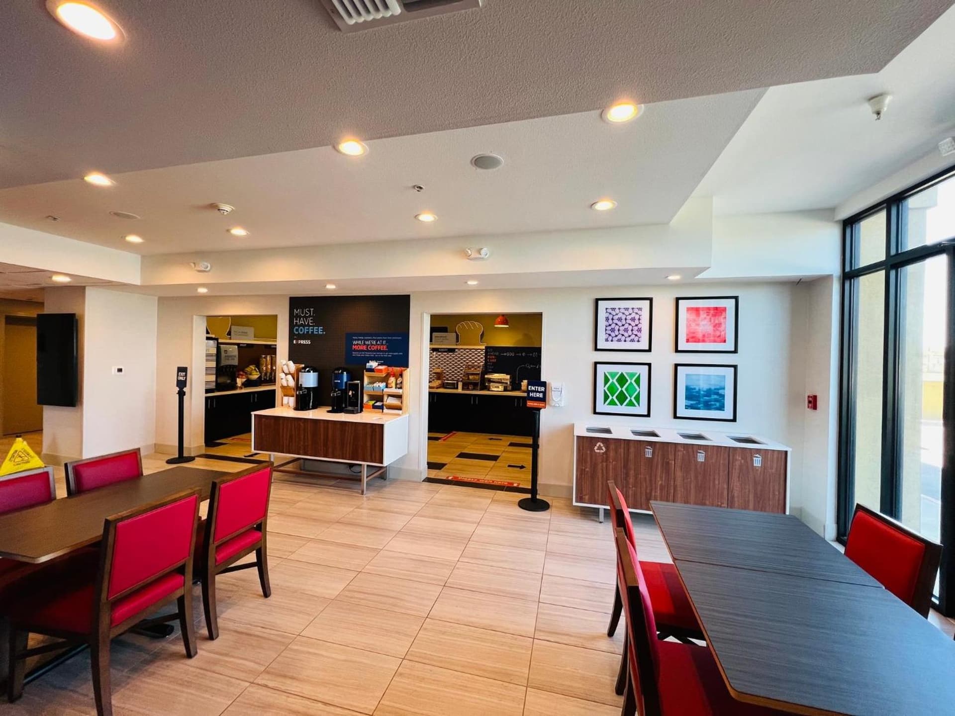 Holiday Inn Express & Suites Salinas by IHG gallery photo in Salinas, CA — image 32