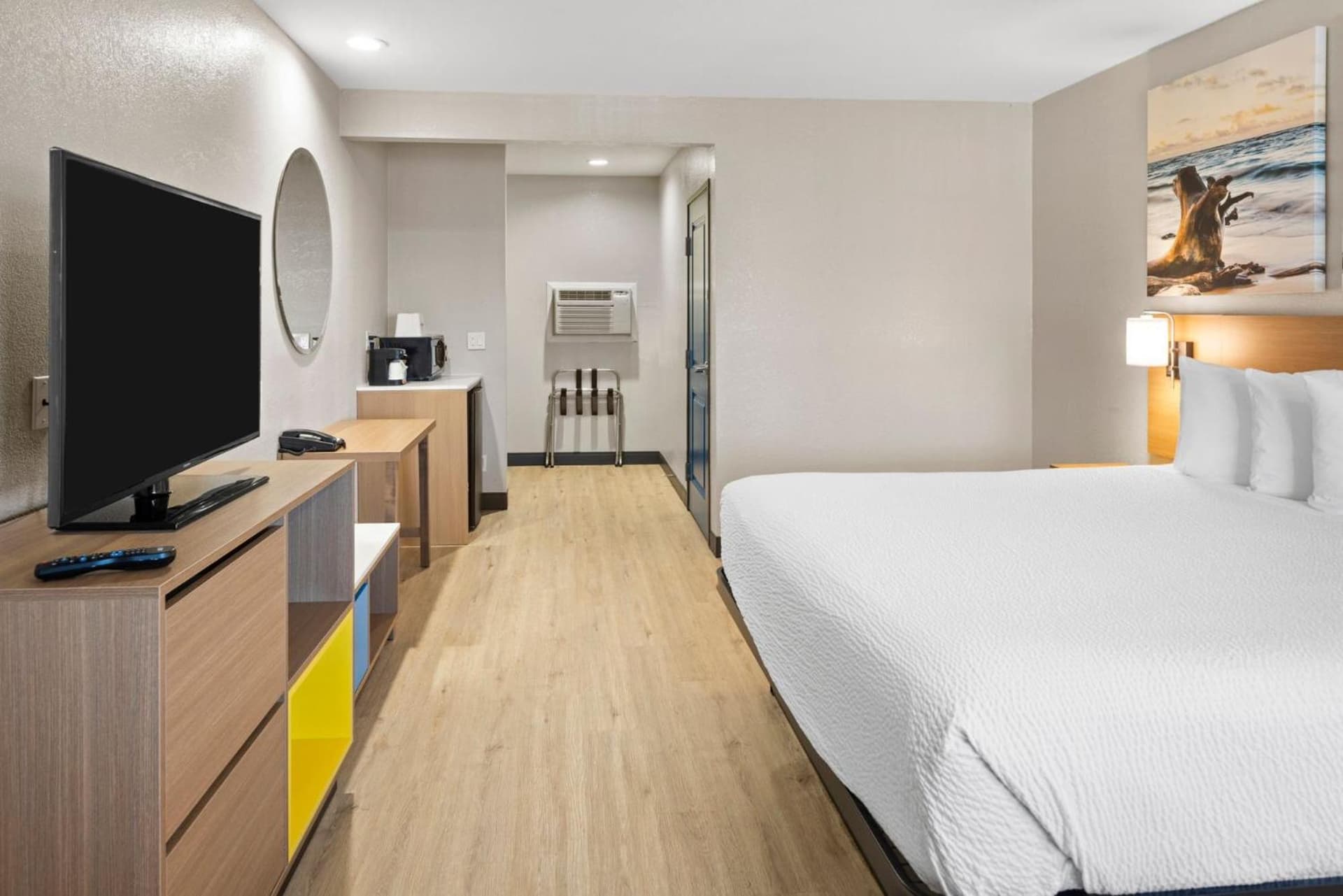 Days Inn by Wyndham San Diego-East/El Cajon gallery photo in El Cajon, CA — image 9
