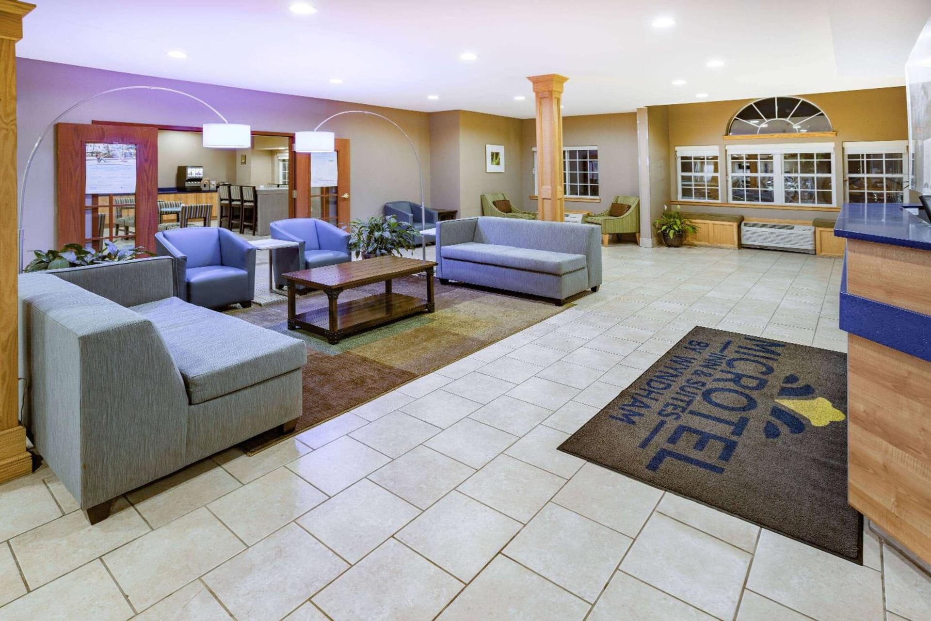 Microtel Inn & Suites by Wyndham Johnstown interior in Johnstown, NY — gallery photo 2