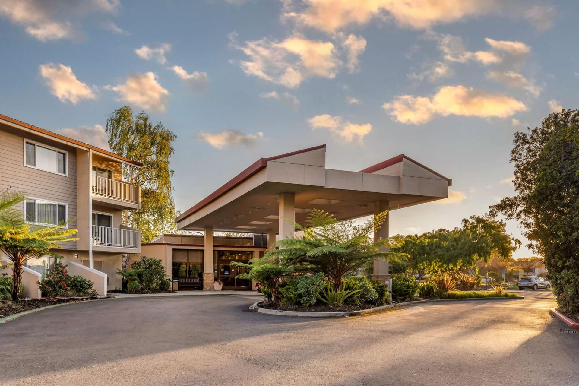 Best Western Plus Garden Court Inn — hotel in Fremont, California