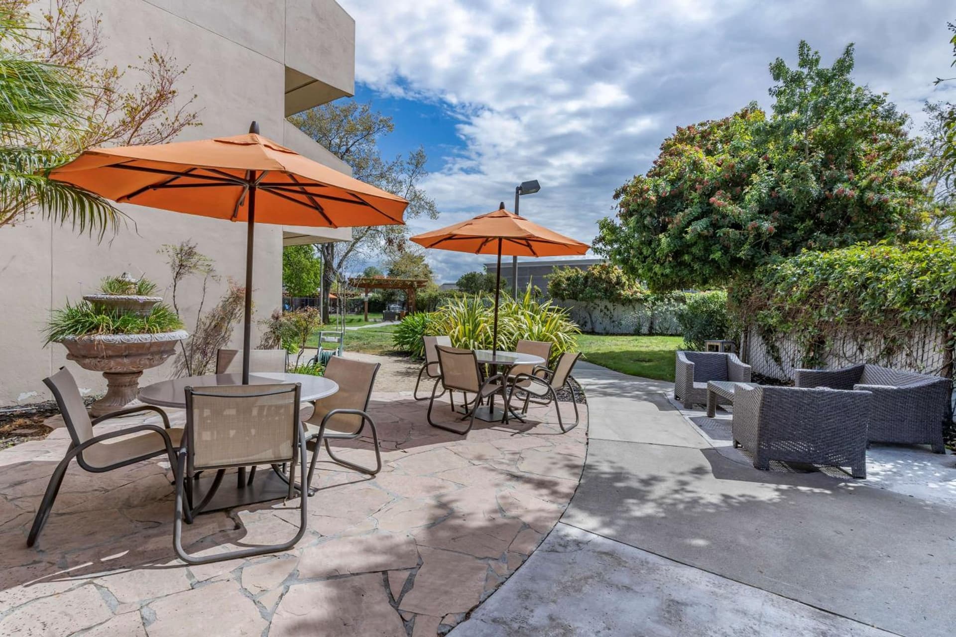 Best Western Plus Garden Court Inn gallery photo in Fremont, CA — image 4