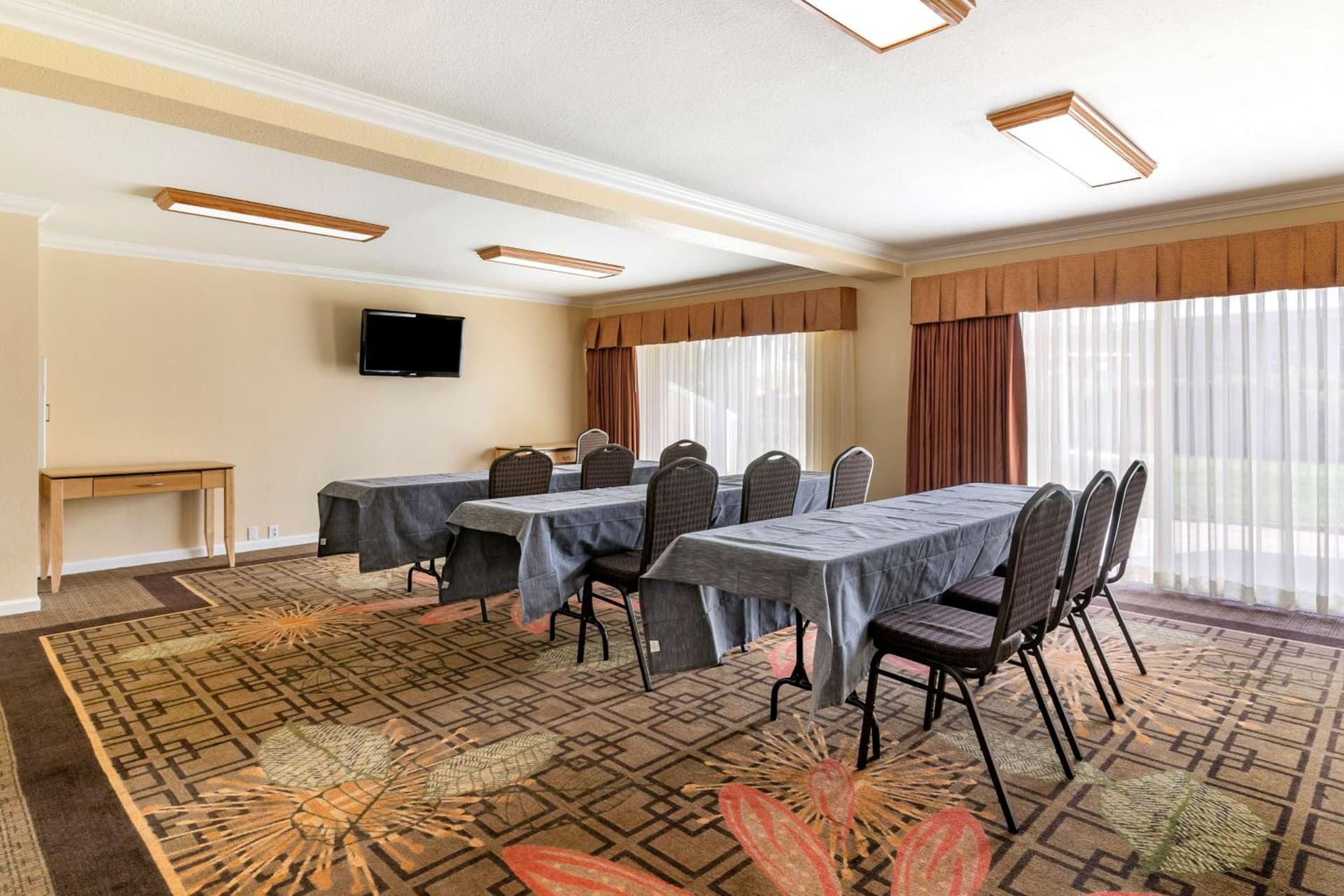 Best Western Plus Garden Court Inn gallery photo in Fremont, CA — image 10