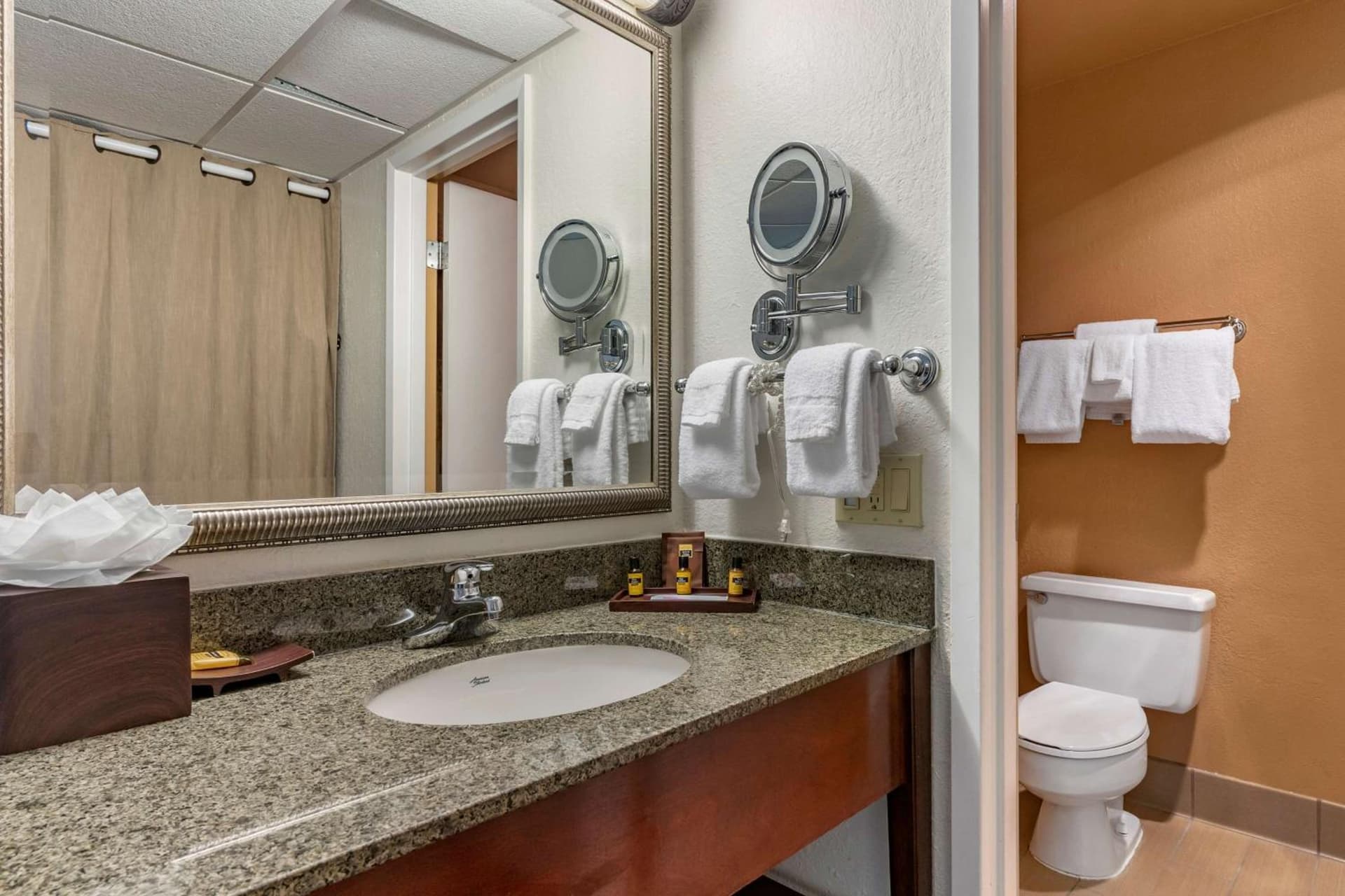 Best Western Plus Garden Court Inn property views in Fremont, CA — gallery photo 3