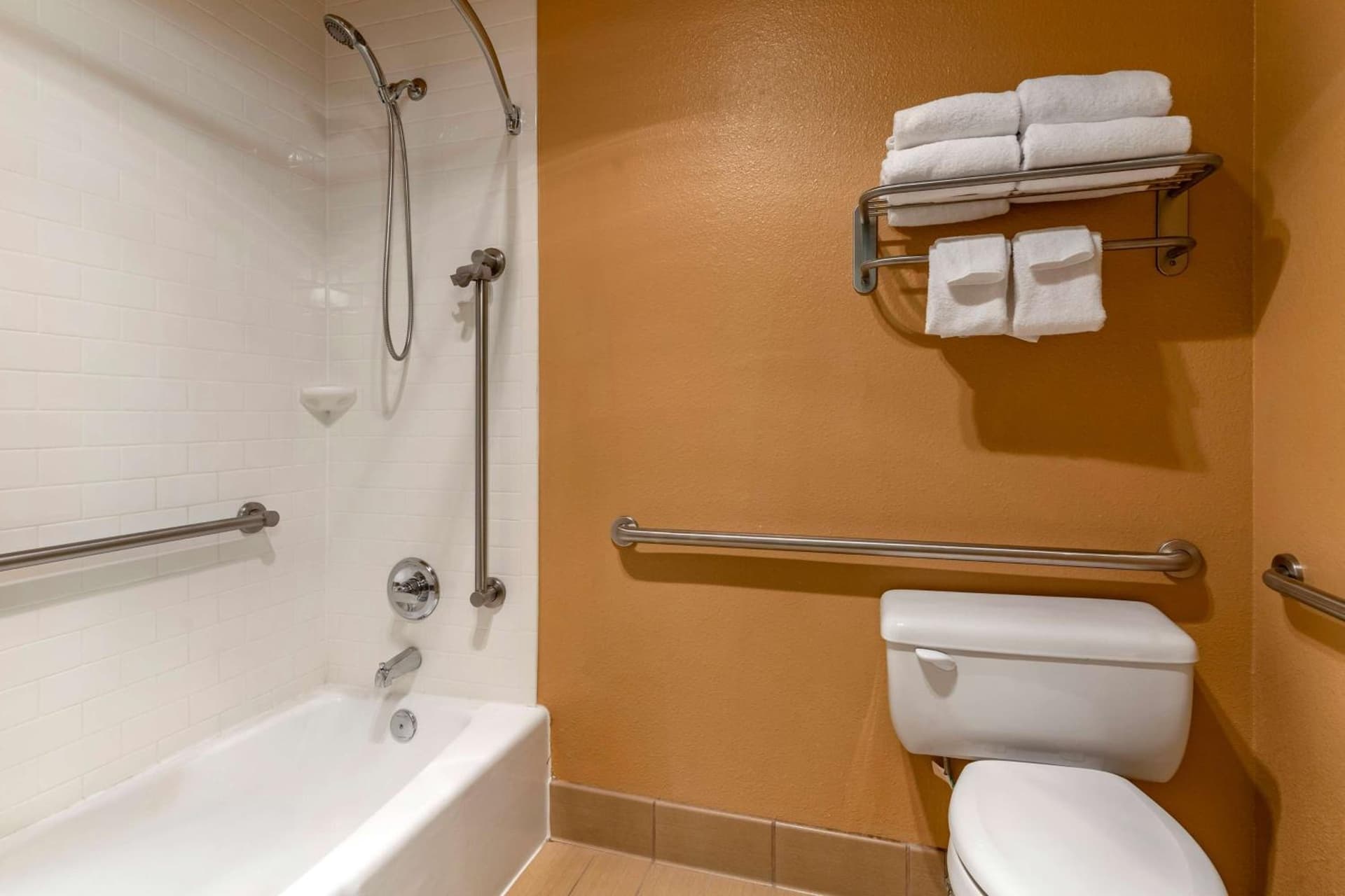 Best Western Plus Garden Court Inn gallery photo in Fremont, CA — image 23