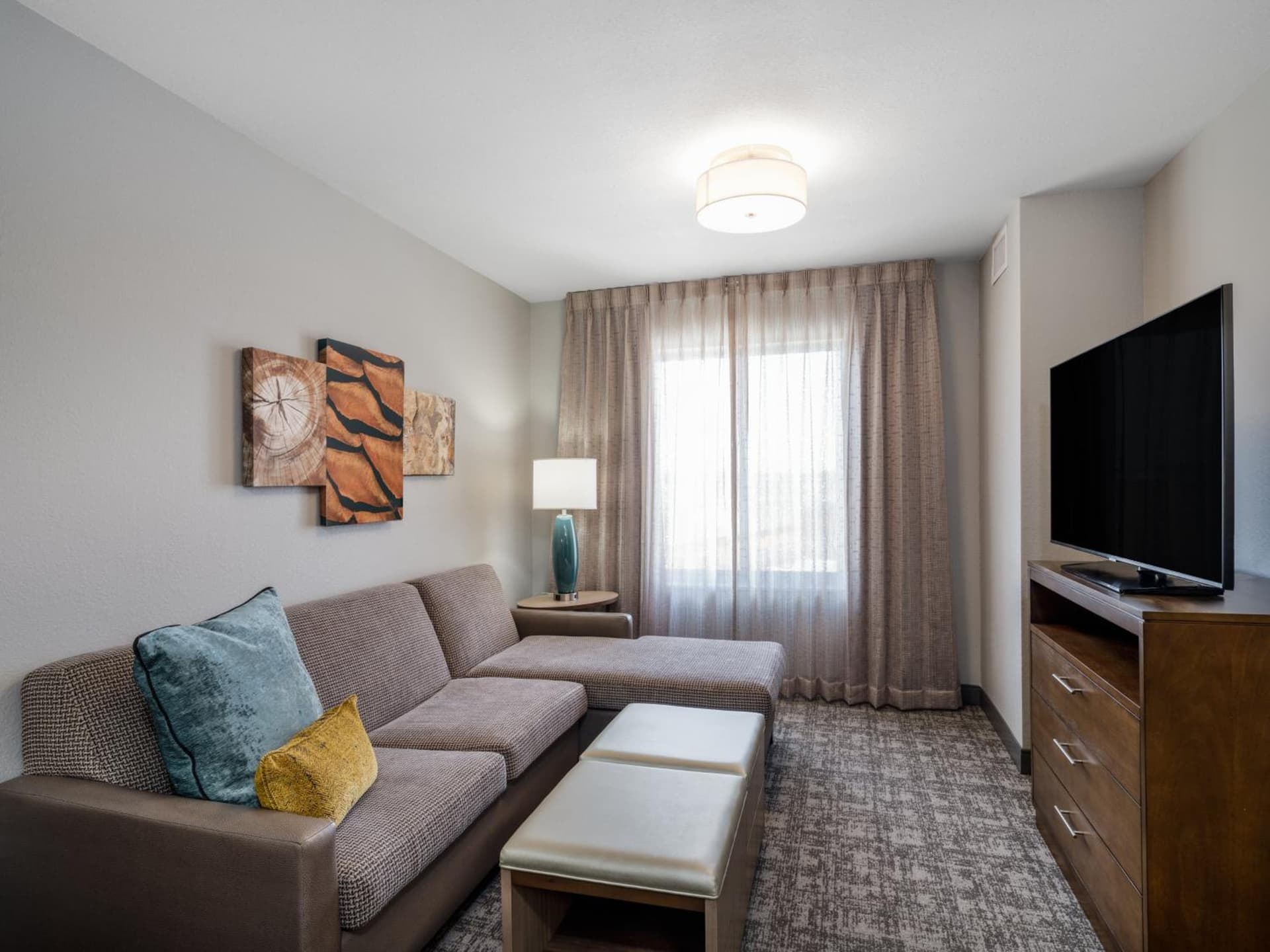 Staybridge Suites - Sioux City Southeast by IHG gallery photo in Sioux City, IA — image 9