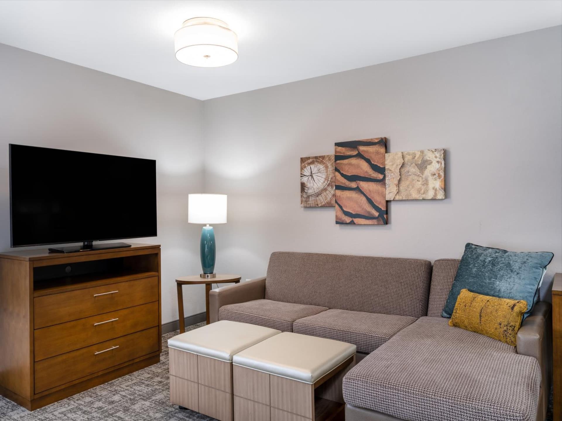 Staybridge Suites - Sioux City Southeast by IHG interior in Sioux City, IA — gallery photo 2