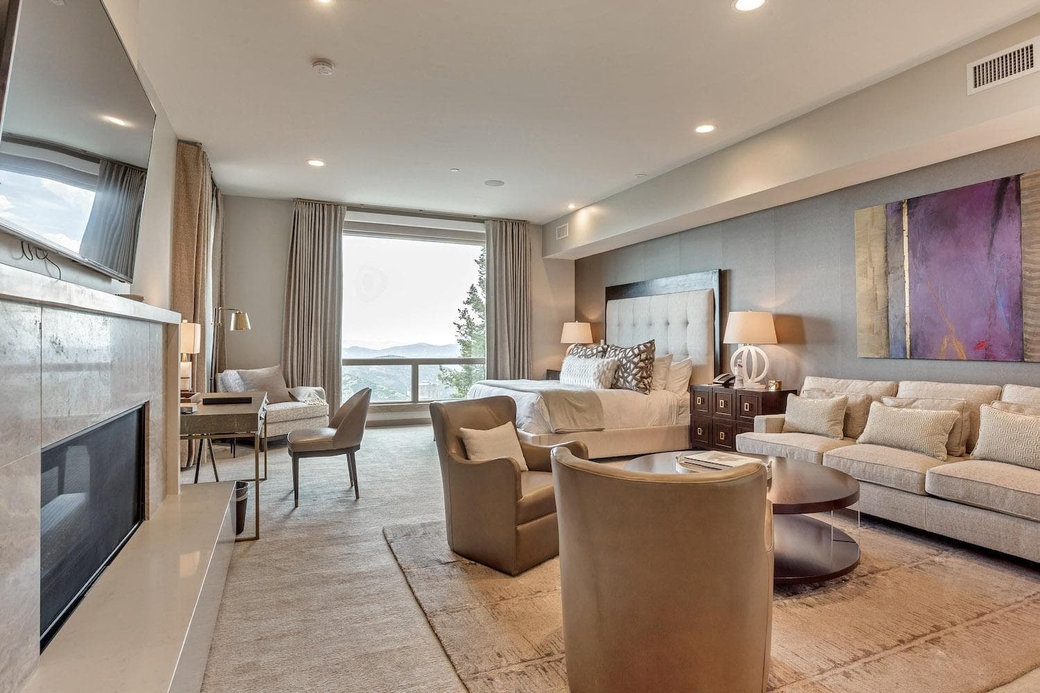 Platinum Room Hotel Room interior in Park City, UT — gallery photo 2