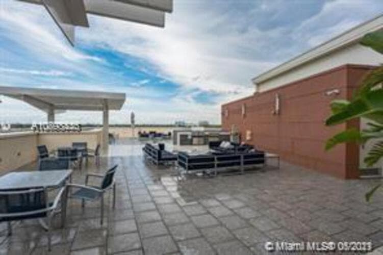 Wonderful 1 bedroom condo in Midtown. property views in Miami, FL — gallery photo 3