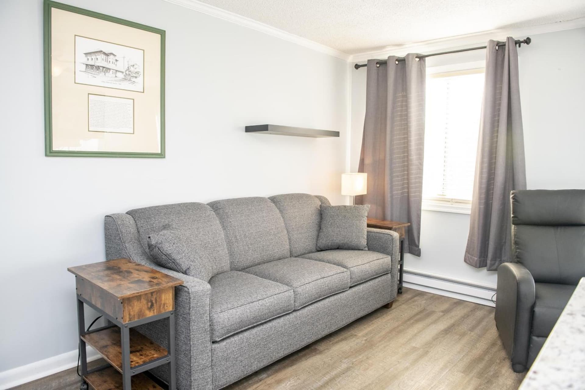 Stroll to Slopes, Village Area, Ski in-out MtLodge 149 interior in Snowshoe — gallery photo 2