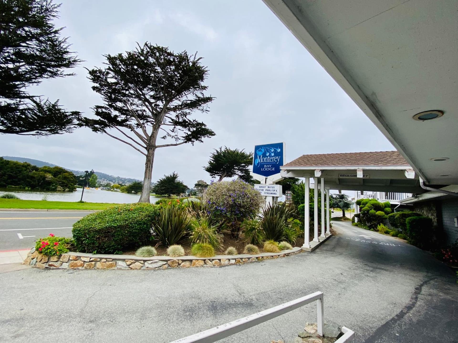 Monterey Bay Lodge gallery photo in Monterey, CA — image 27