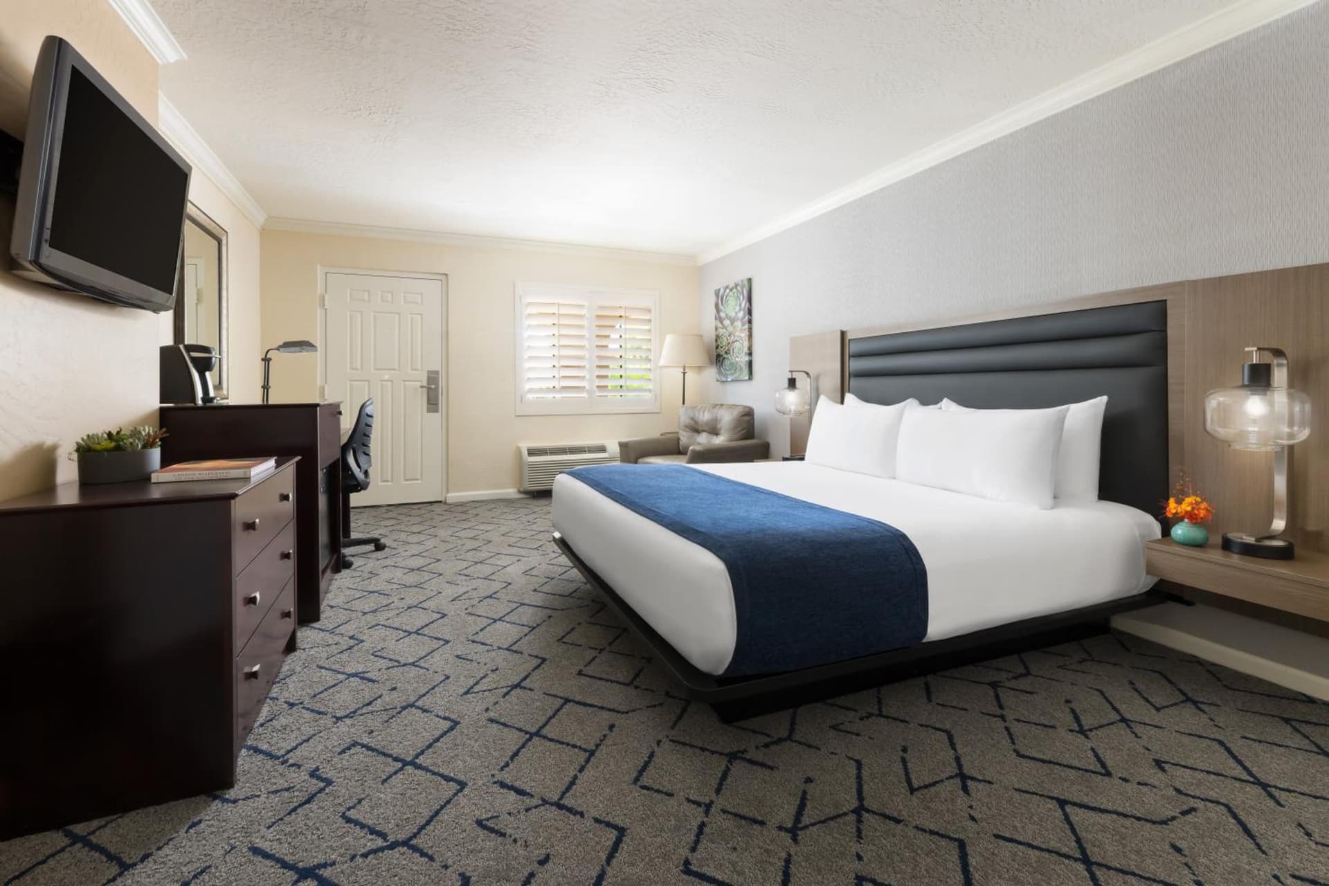 Kimpton Miralina Resort and Villas by IHG gallery photo in Scottsdale, AZ — image 16