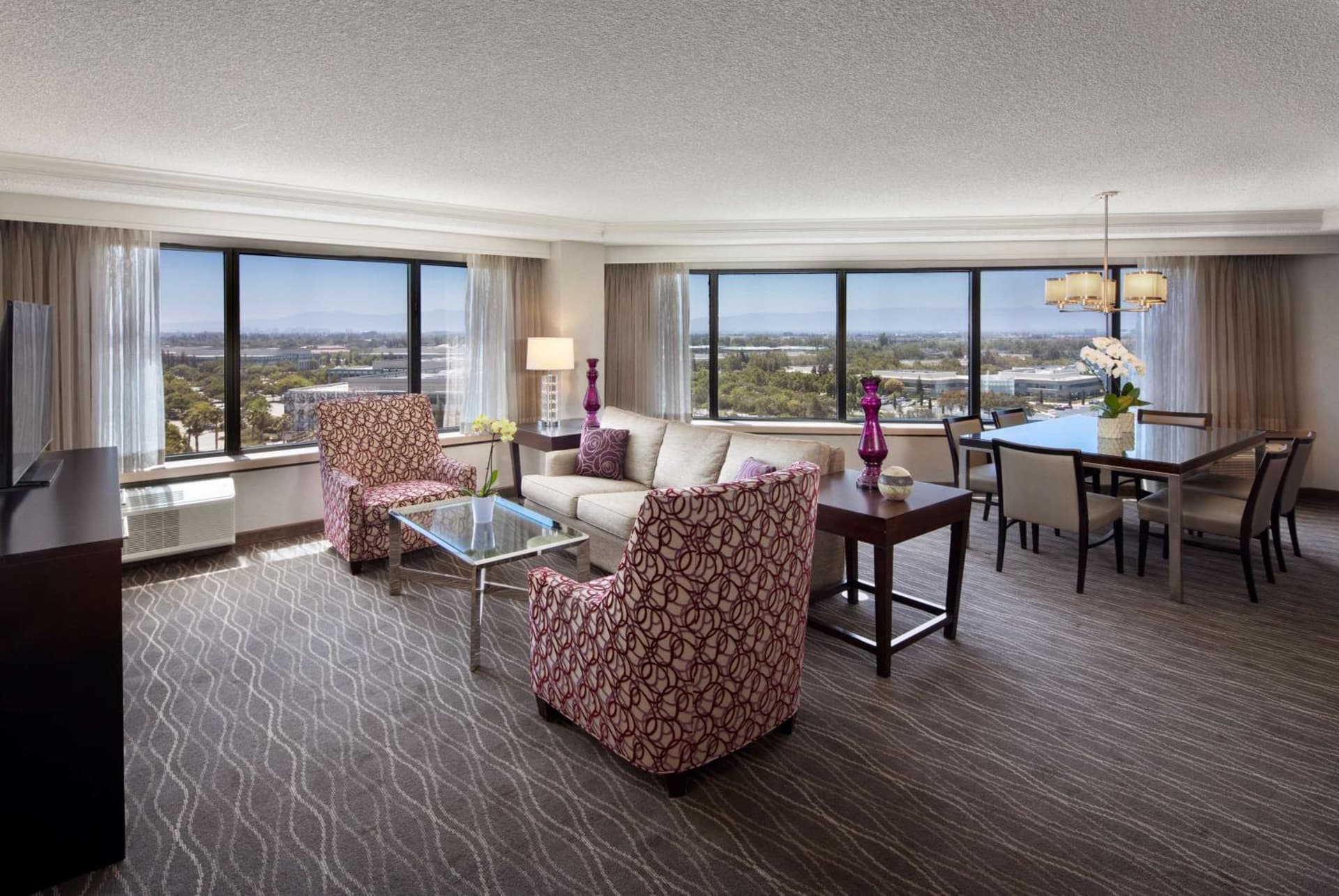 Sonesta San Jose - Milpitas interior in Milpitas, CA — gallery photo 2