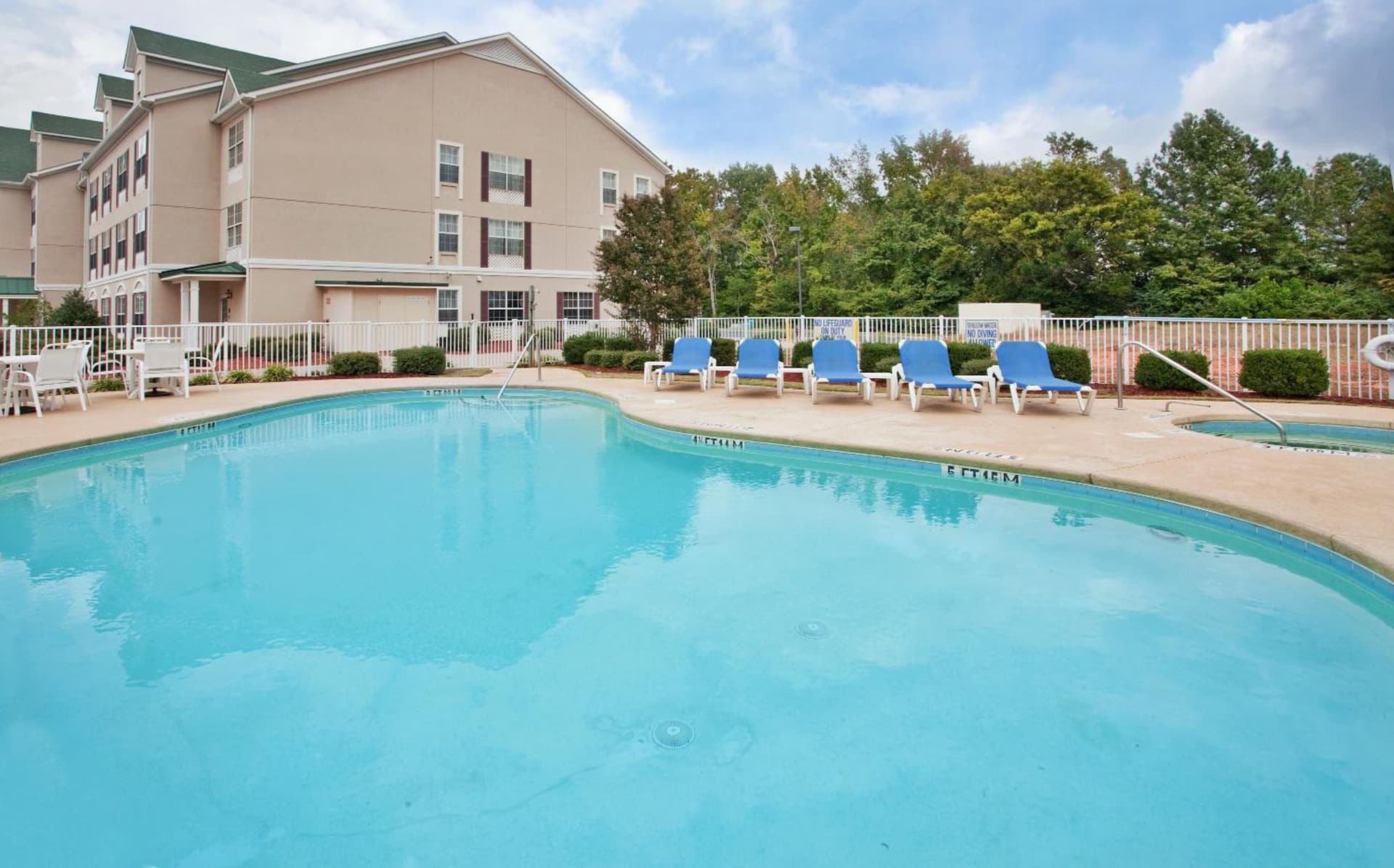 Country Inn & Suites by Radisson, Aiken South gallery photo in Aiken, SC — image 24
