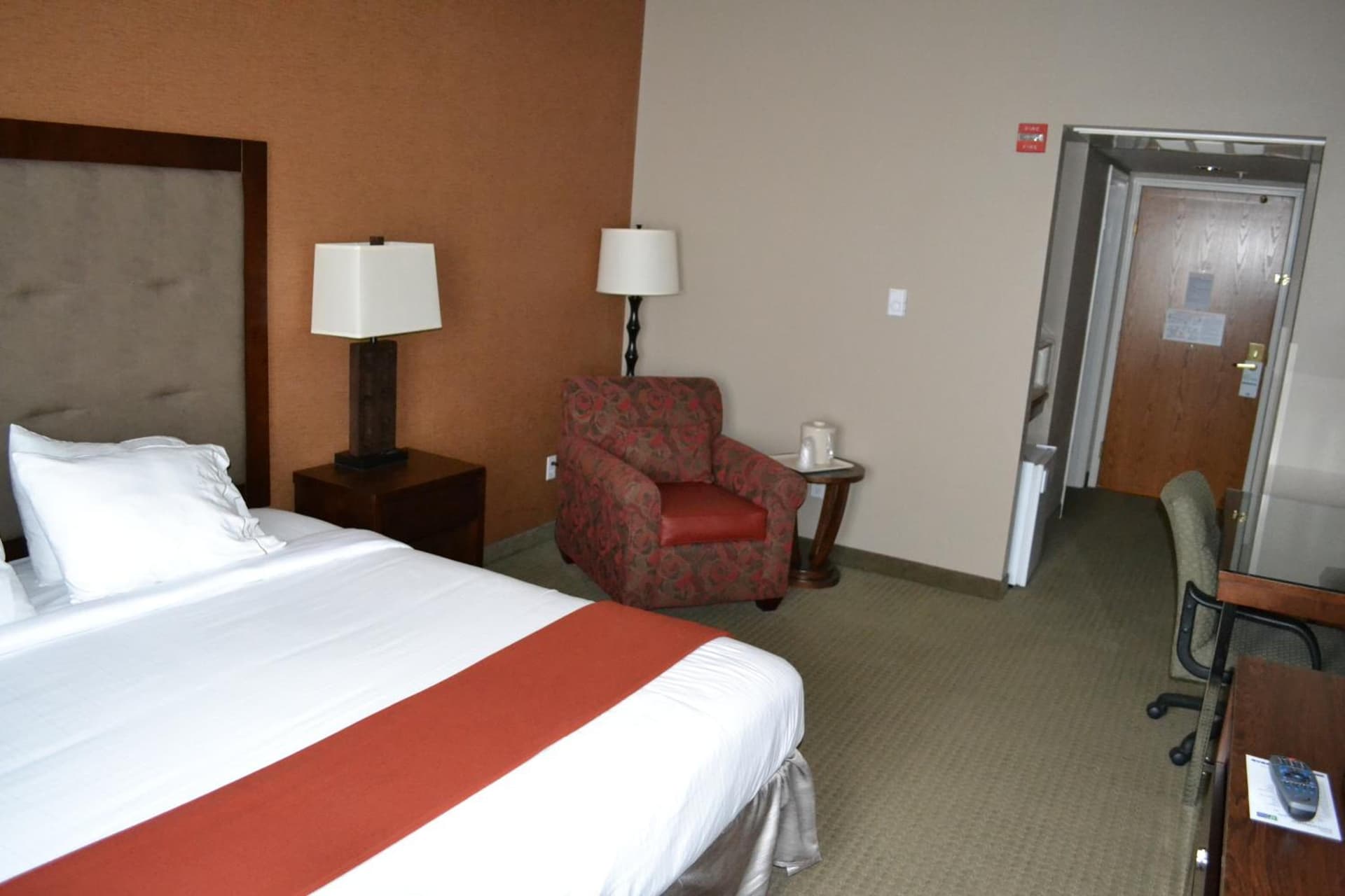 Holiday Inn Express & Suites Bozeman West by IHG property views in Bozeman, MT — gallery photo 3