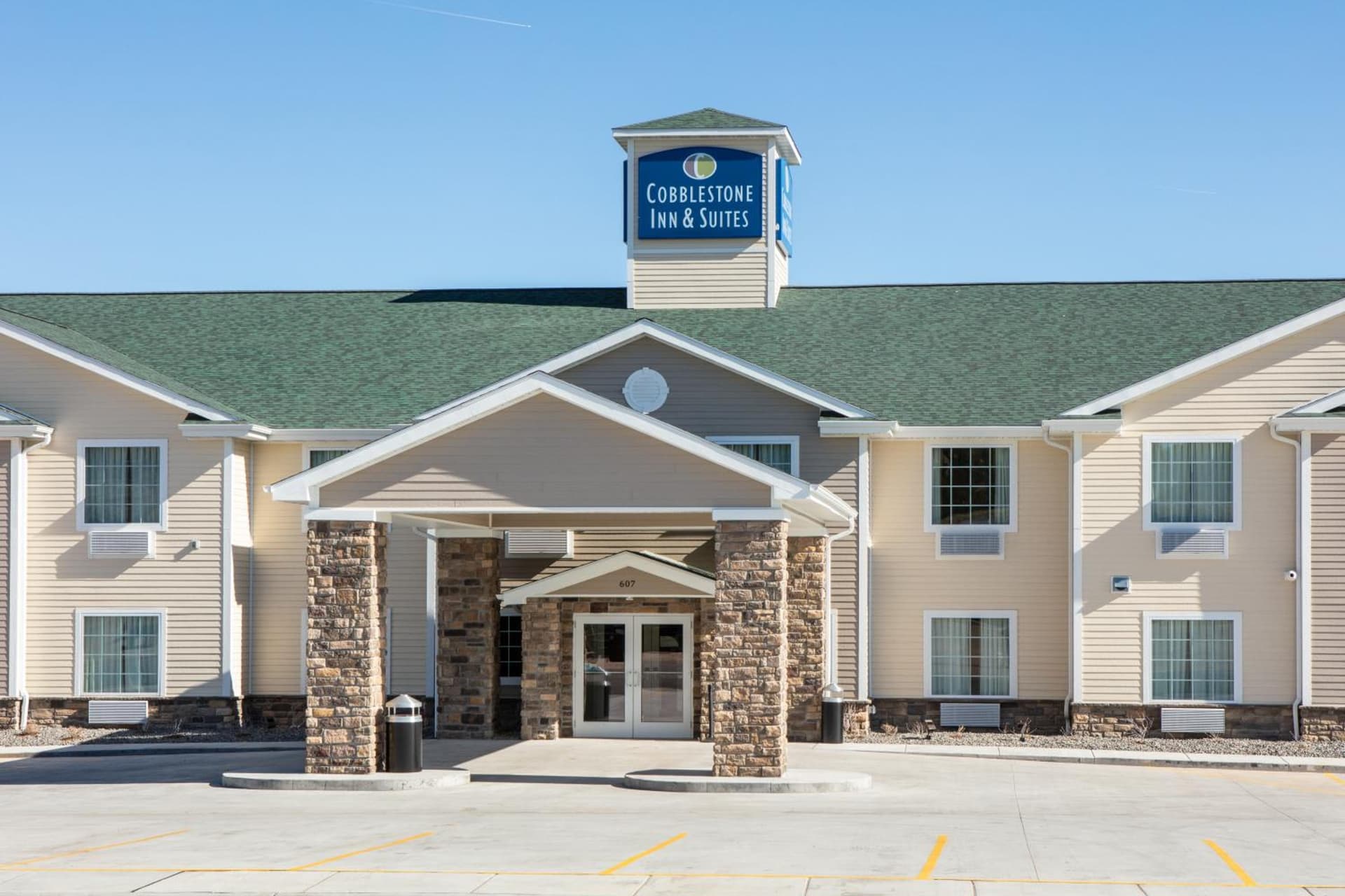 Cobblestone Inn & Suites - Pine Bluffs property views in Pine Bluffs, WY — gallery photo 3