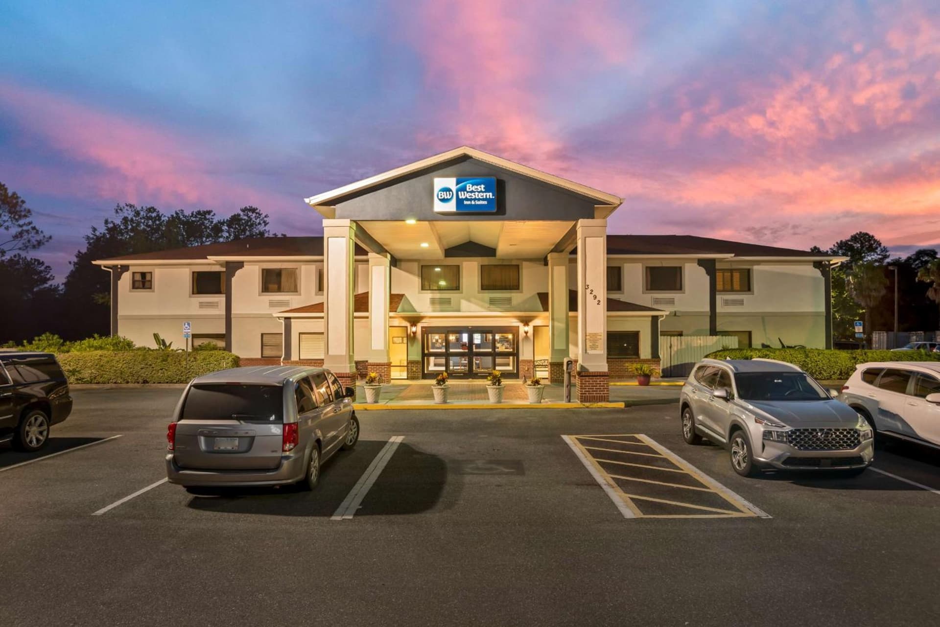 Best Western Wakulla Inn & Suites featured exterior or lobby in Crawfordville, FL — similar hotel
