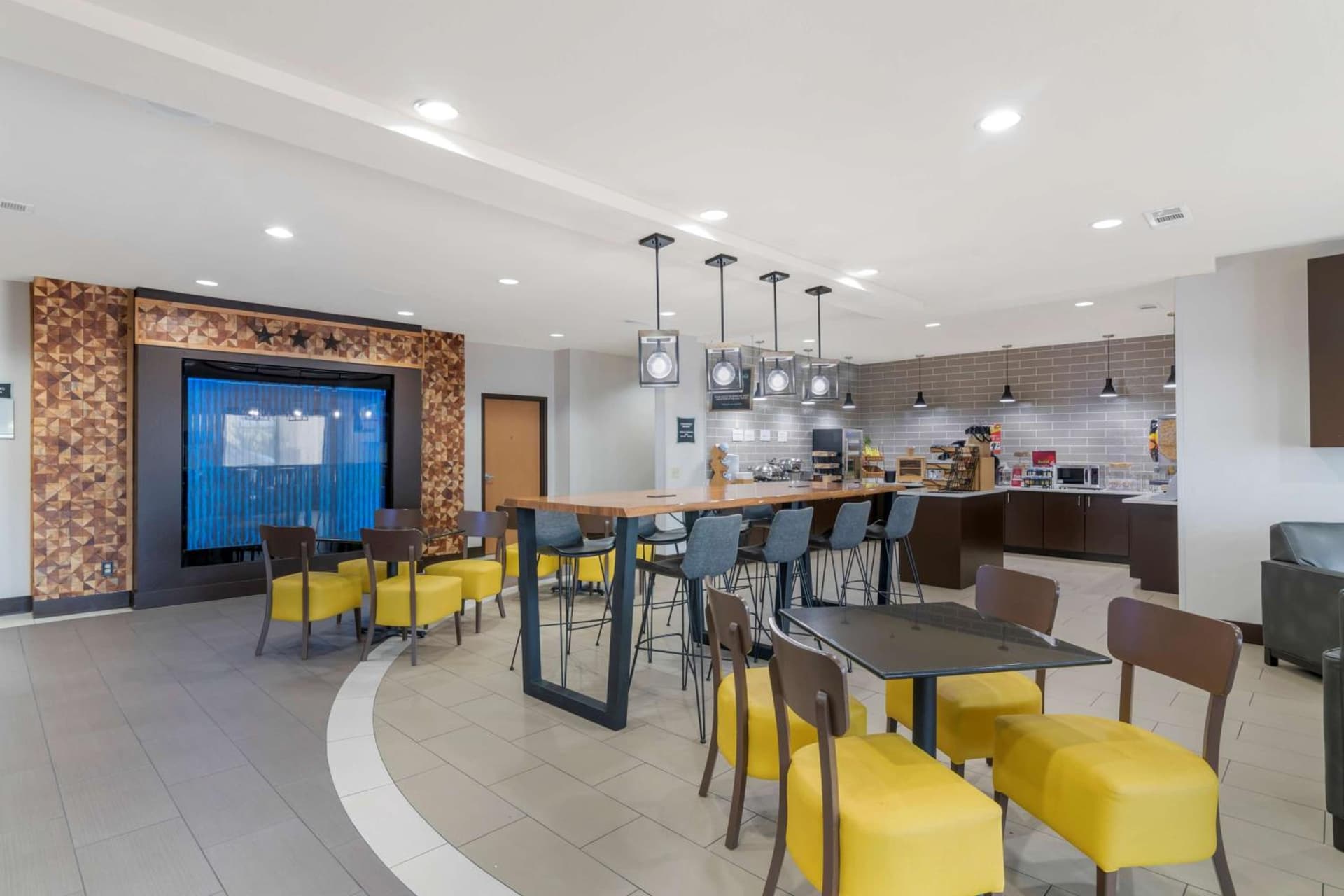 Best Western Plus Denton Inn & Suites gallery photo in Denton, TX — image 31
