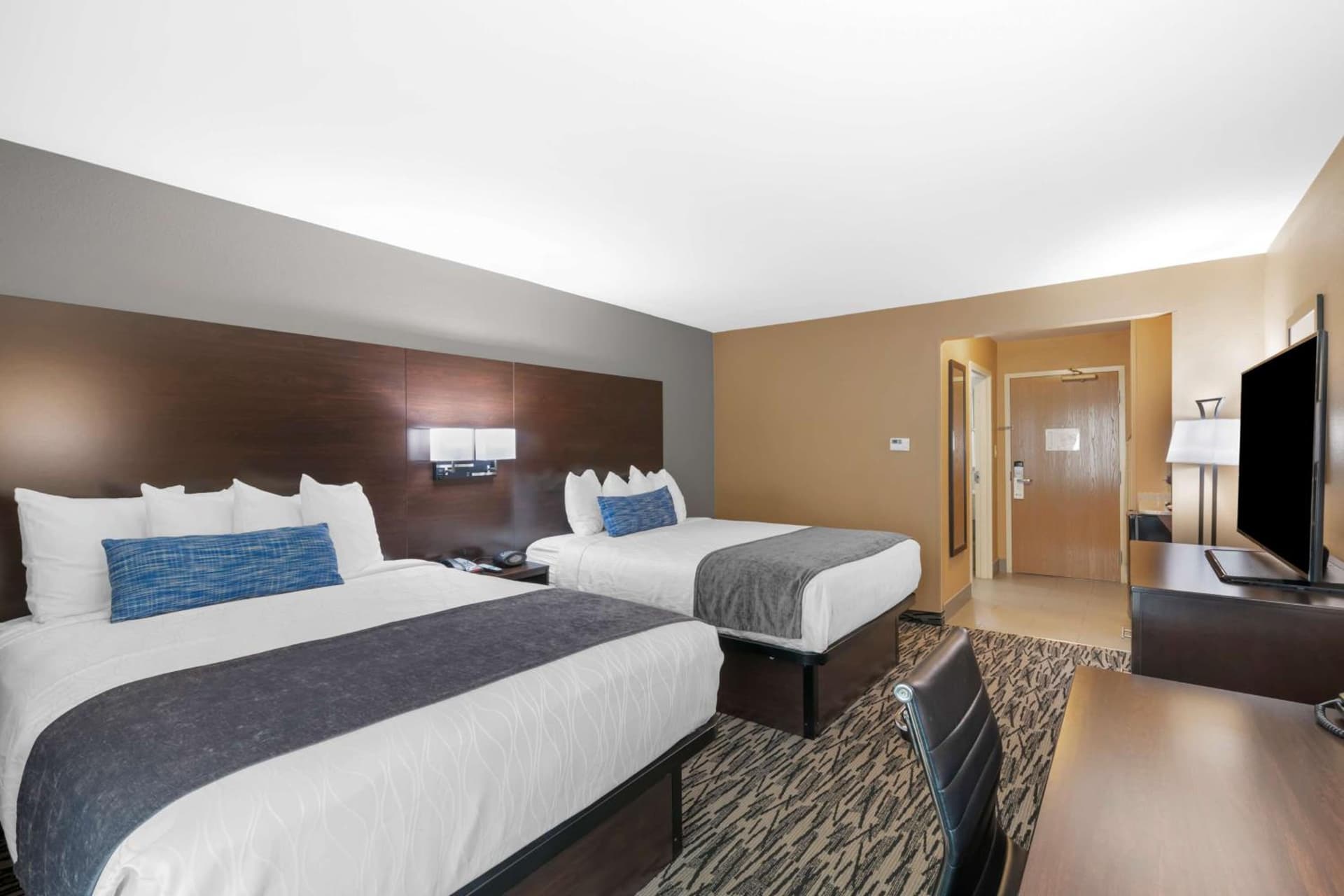 Best Western Plus Denton Inn & Suites gallery photo in Denton, TX — image 23