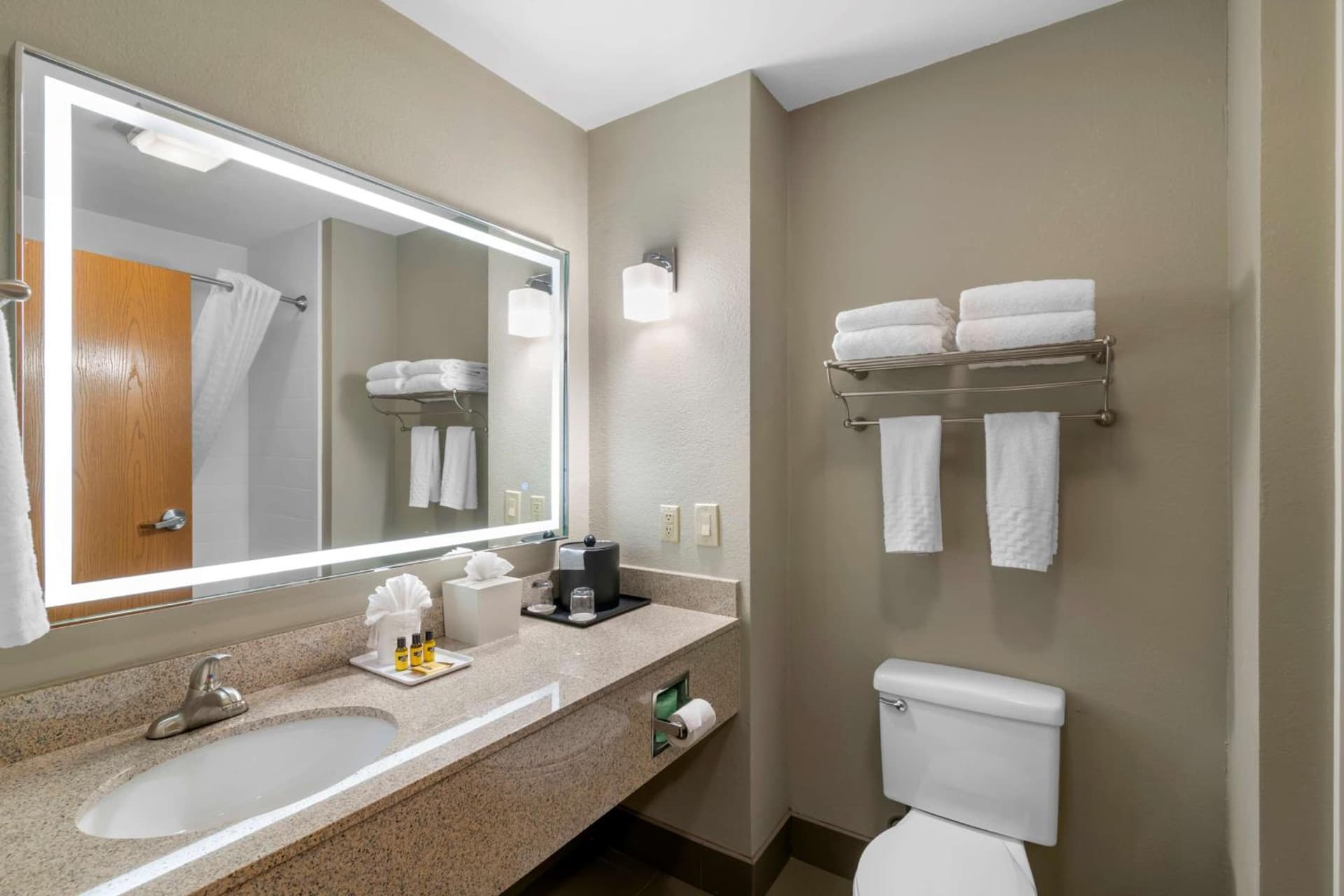 Best Western Plus Denton Inn & Suites interior in Denton, TX — gallery photo 2