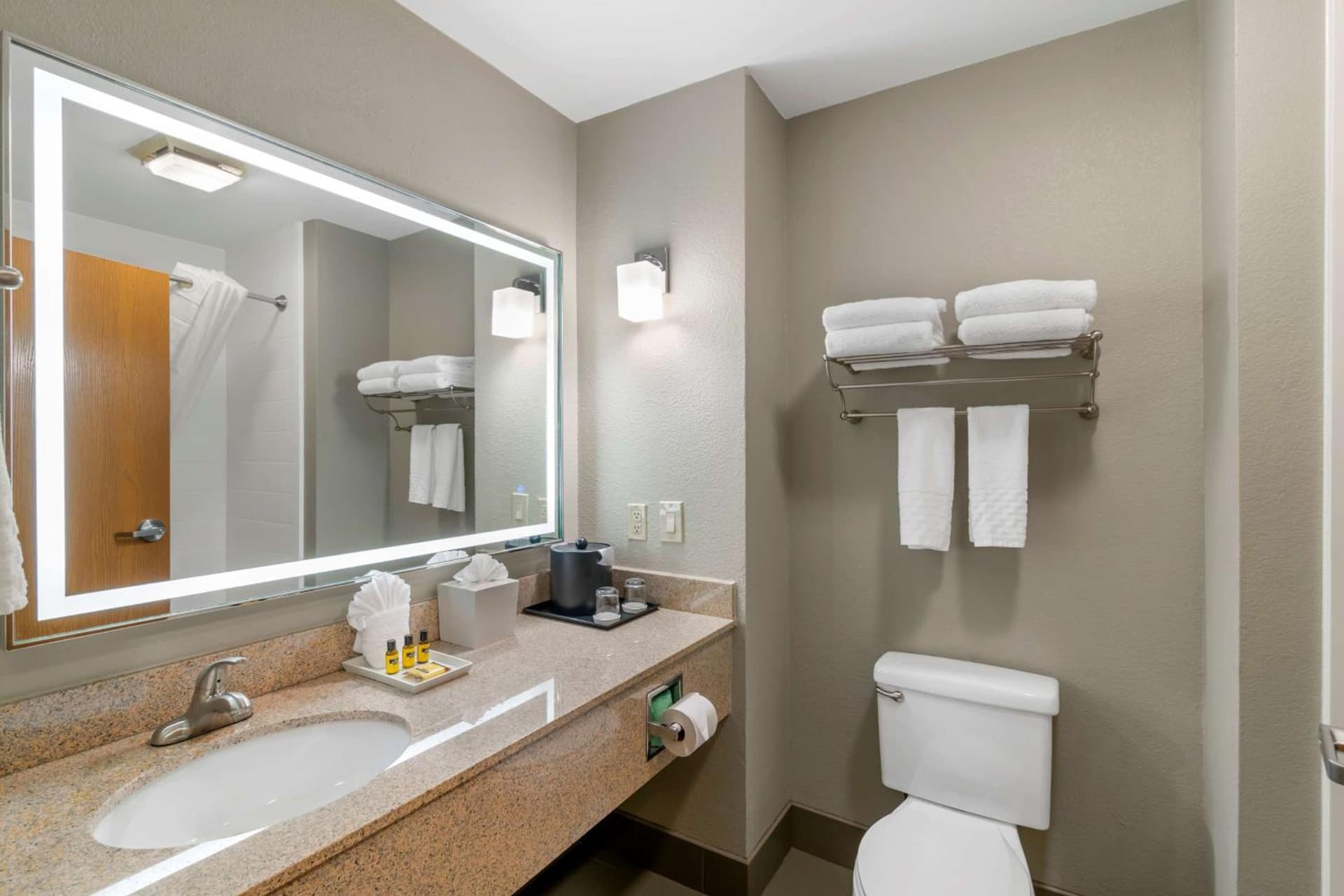 Best Western Plus Denton Inn & Suites gallery photo in Denton, TX — image 24