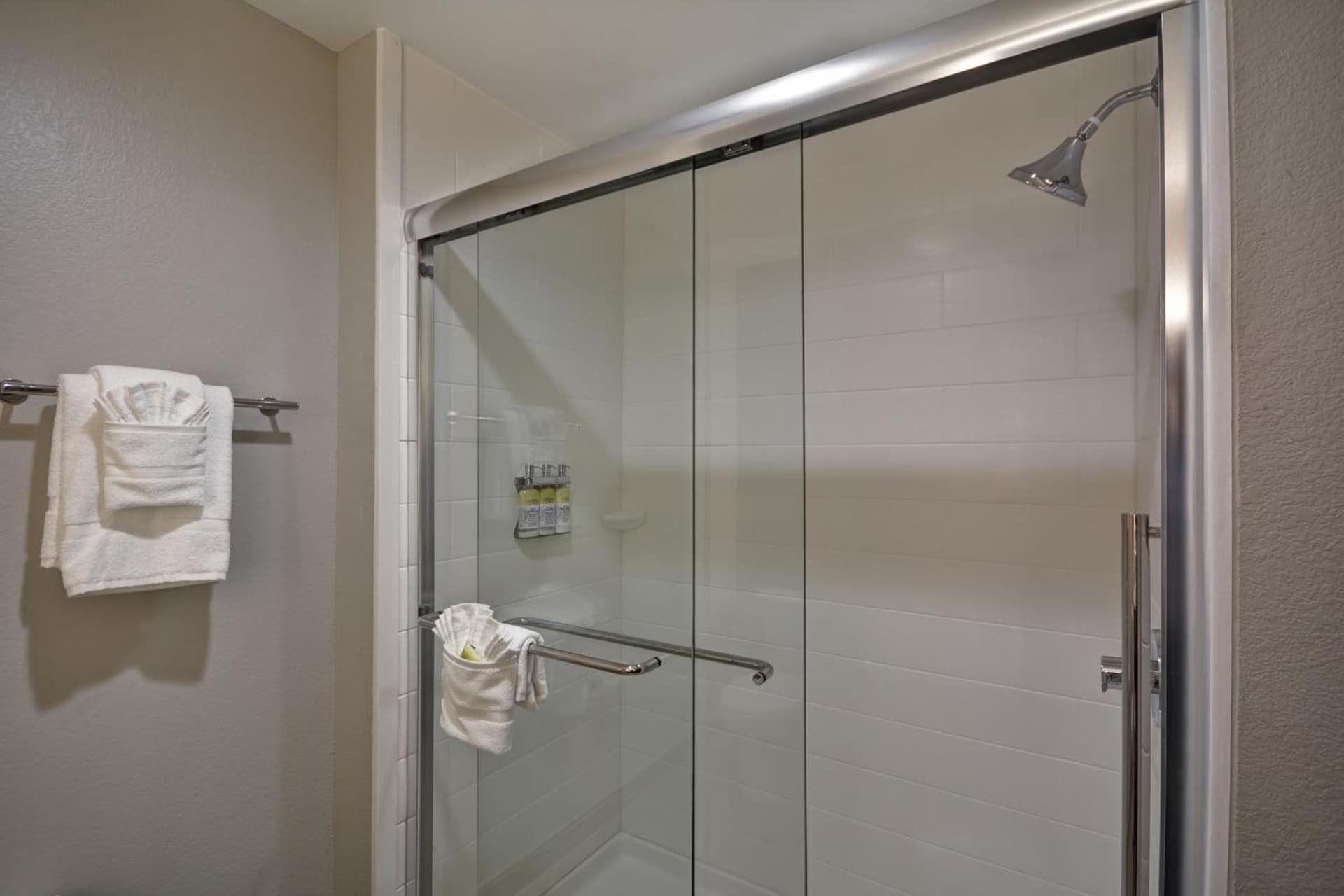 Holiday Inn Express & Suites - Houston NASA - Boardwalk Area by IHG gallery photo in Seabrook, TX — image 40