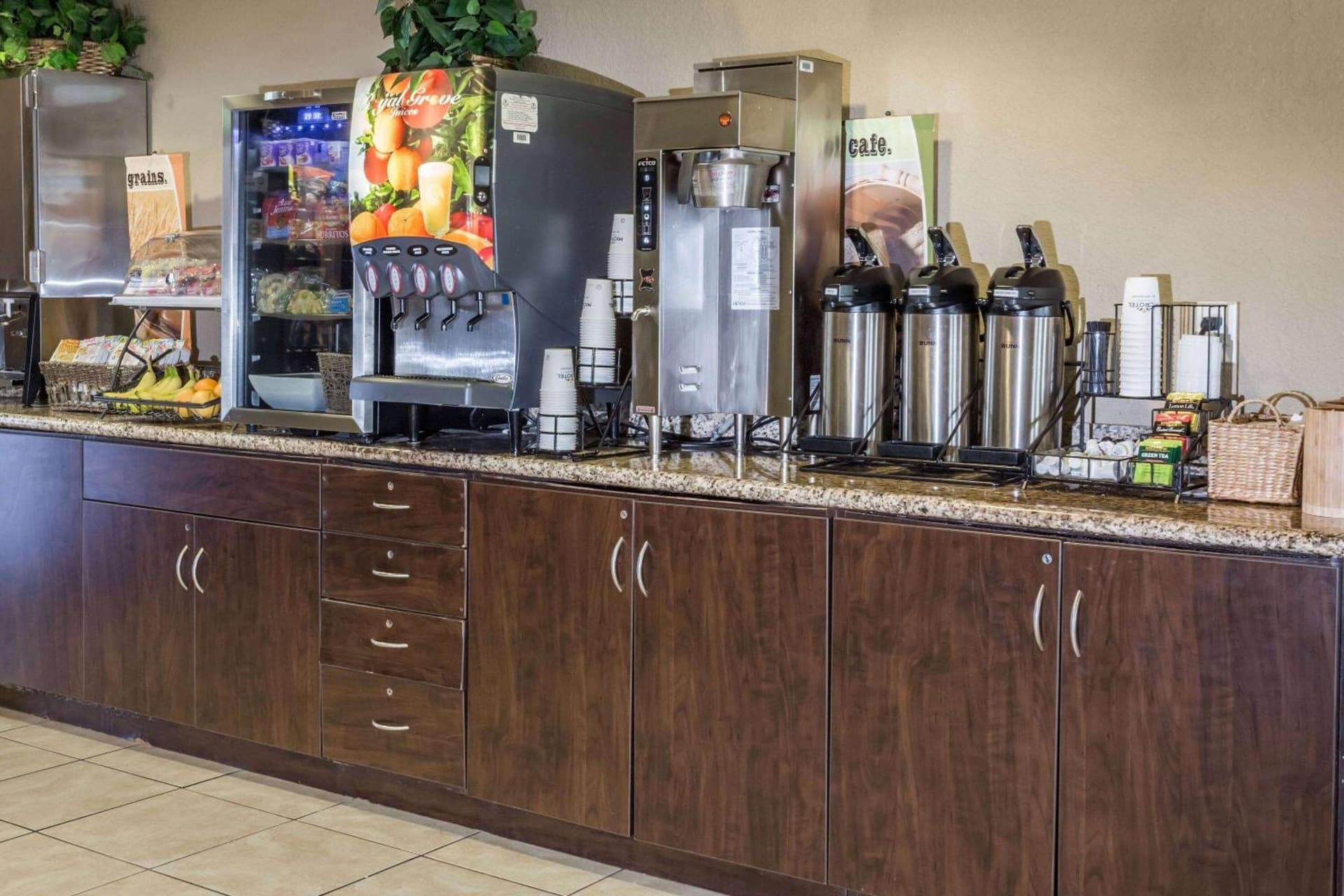 Microtel Inn & Suites by Wyndham Jacksonville Airport gallery photo in Jacksonville, FL — image 7