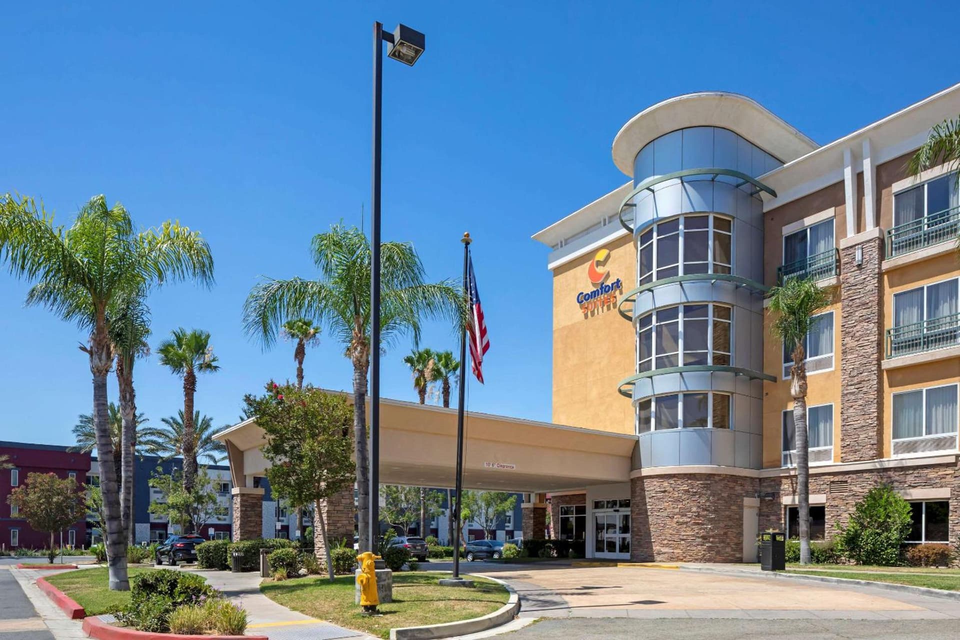 Comfort Suites Ontario Airport Convention Center interior in Ontario, CA — gallery photo 2