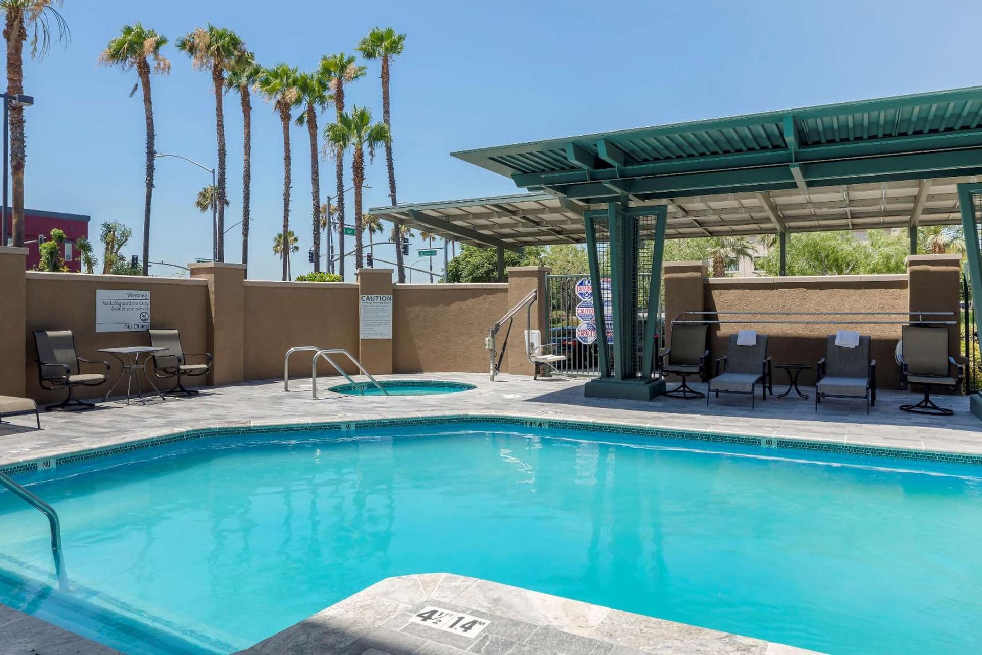 Comfort Suites Ontario Airport Convention Center property views in Ontario, CA — gallery photo 3
