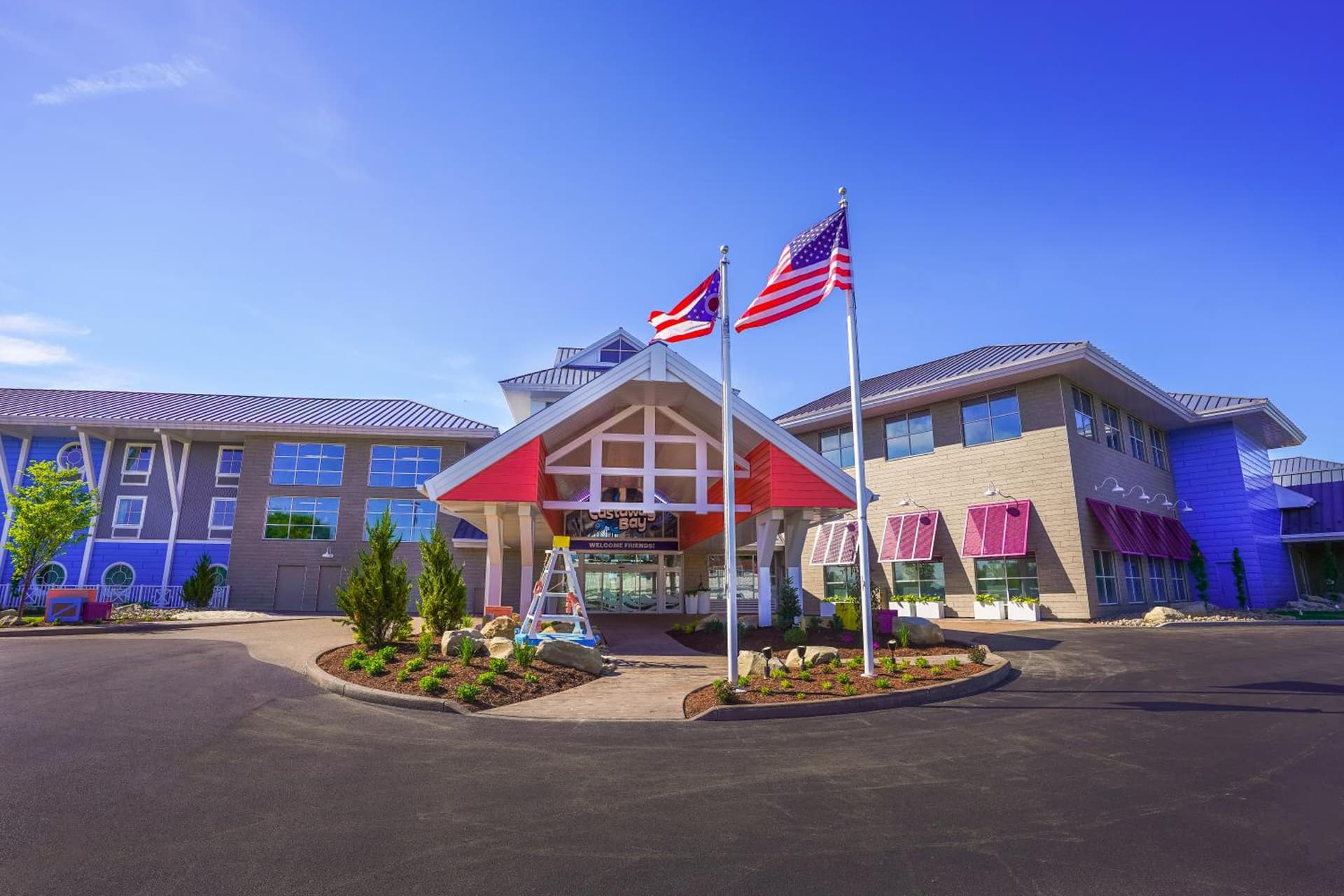 Castaway Bay by Cedar Point Resorts featured exterior or lobby in Sandusky, OH — similar hotel