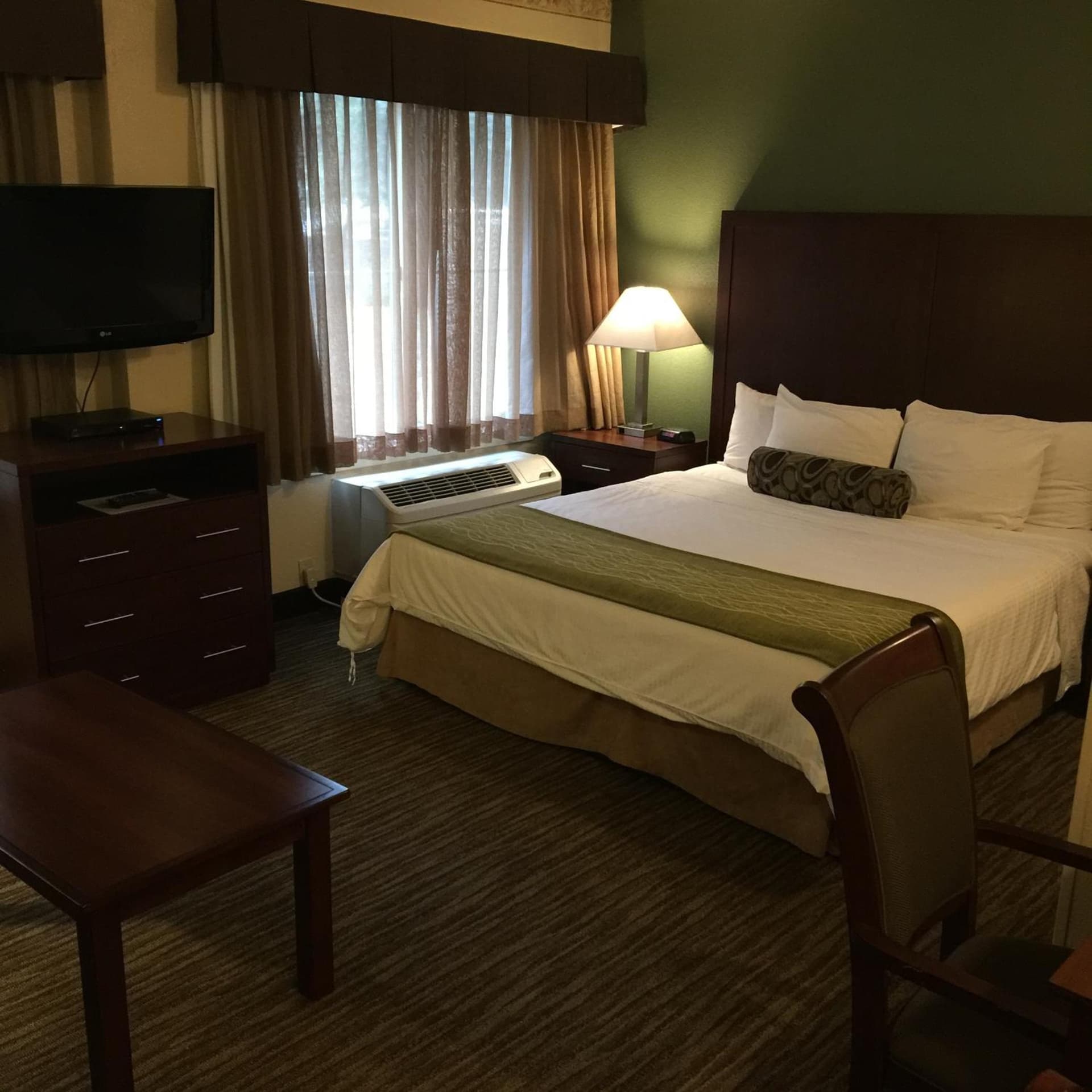 Hawthorn Suites by Wyndham Rancho Cordova/Folsom gallery photo in Rancho Cordova, CA — image 75