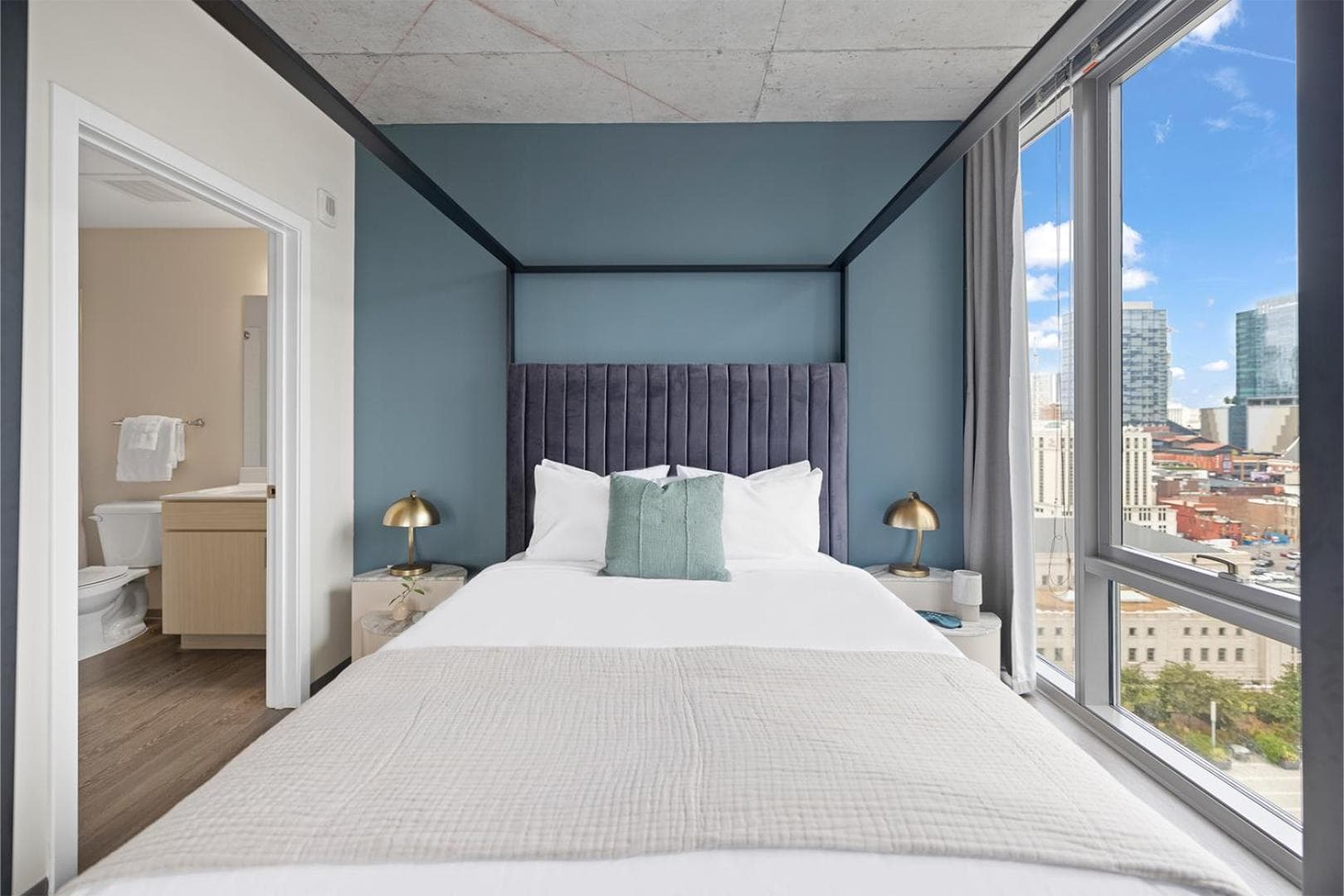 Placemakr Premier SoBro gallery photo in Nashville, TN — image 128