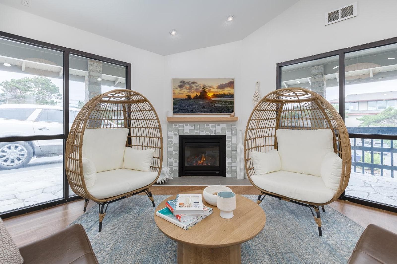 Surfland Hotel property views in Lincoln City, OR — gallery photo 3