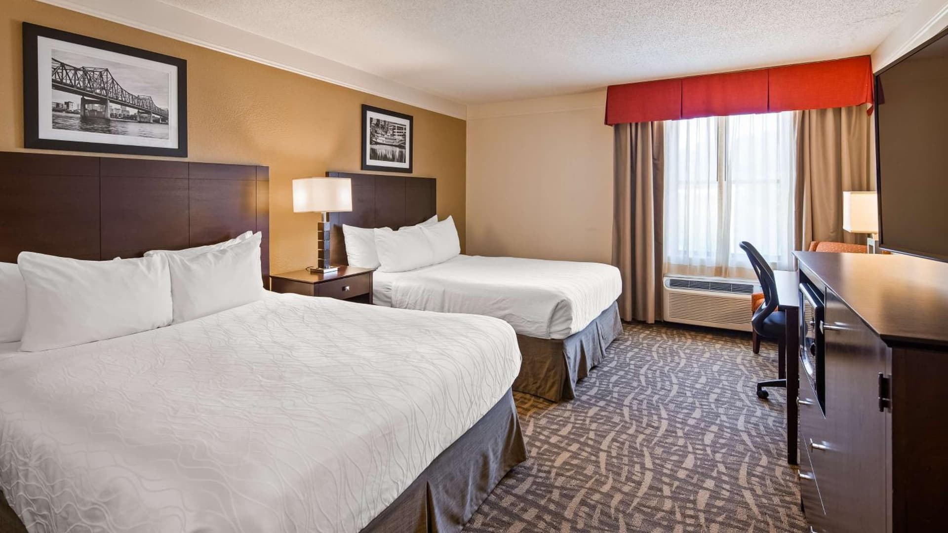 Best Western Plus Peoria property views in Peoria, IL — gallery photo 3