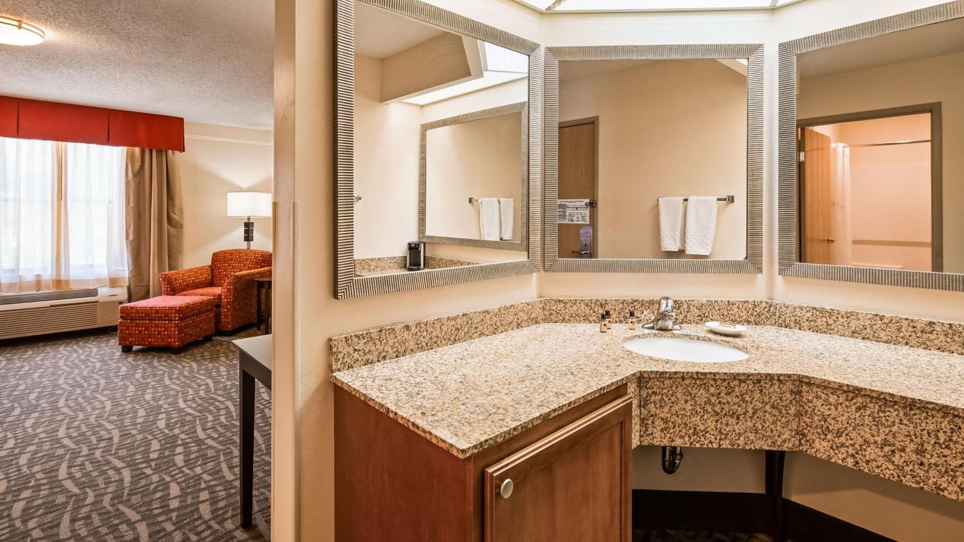 Best Western Plus Peoria gallery photo in Peoria, IL — image 24
