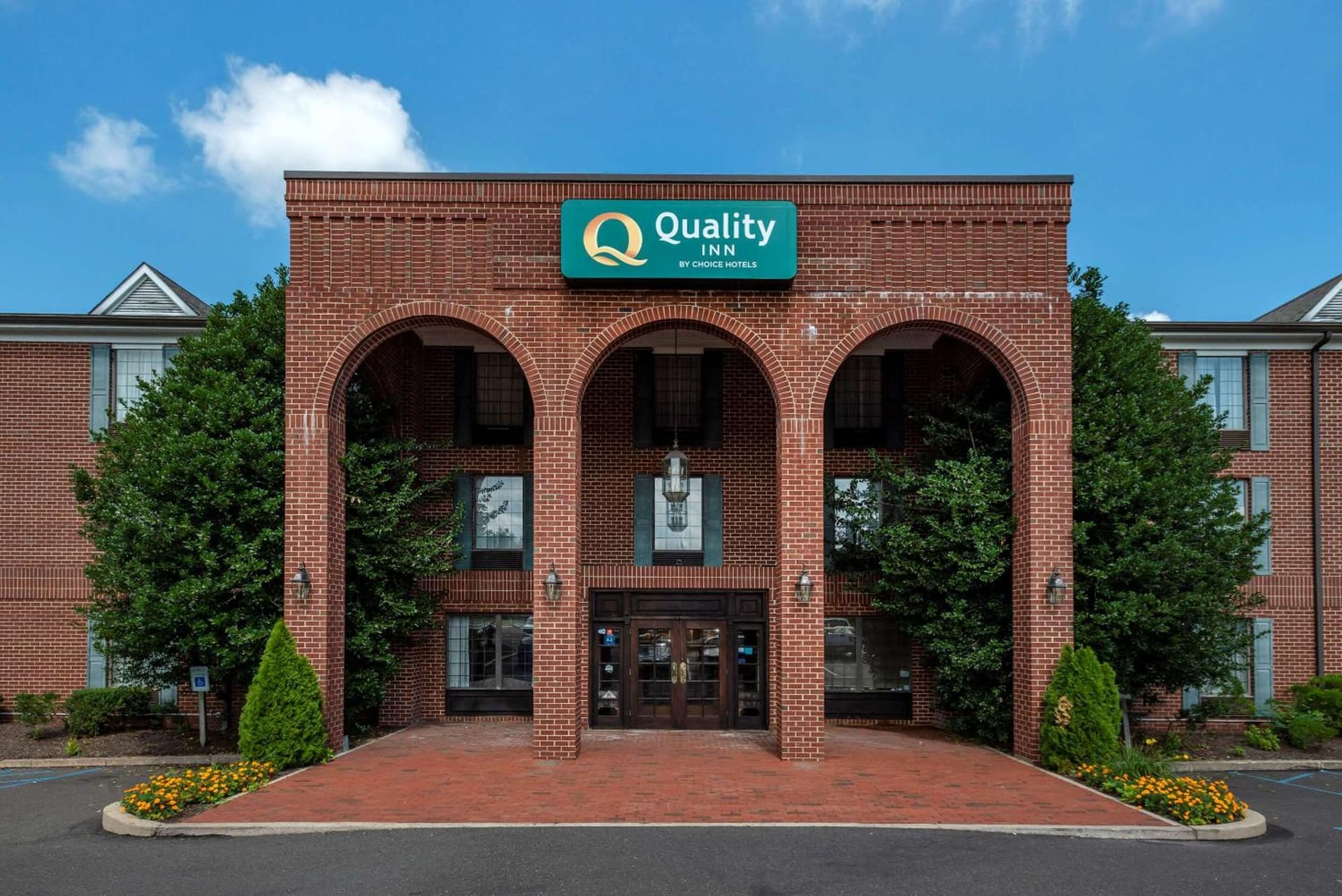Quality Inn Montgomeryville-Philadelphia featured exterior or lobby in Montgomeryville, PA — similar hotel