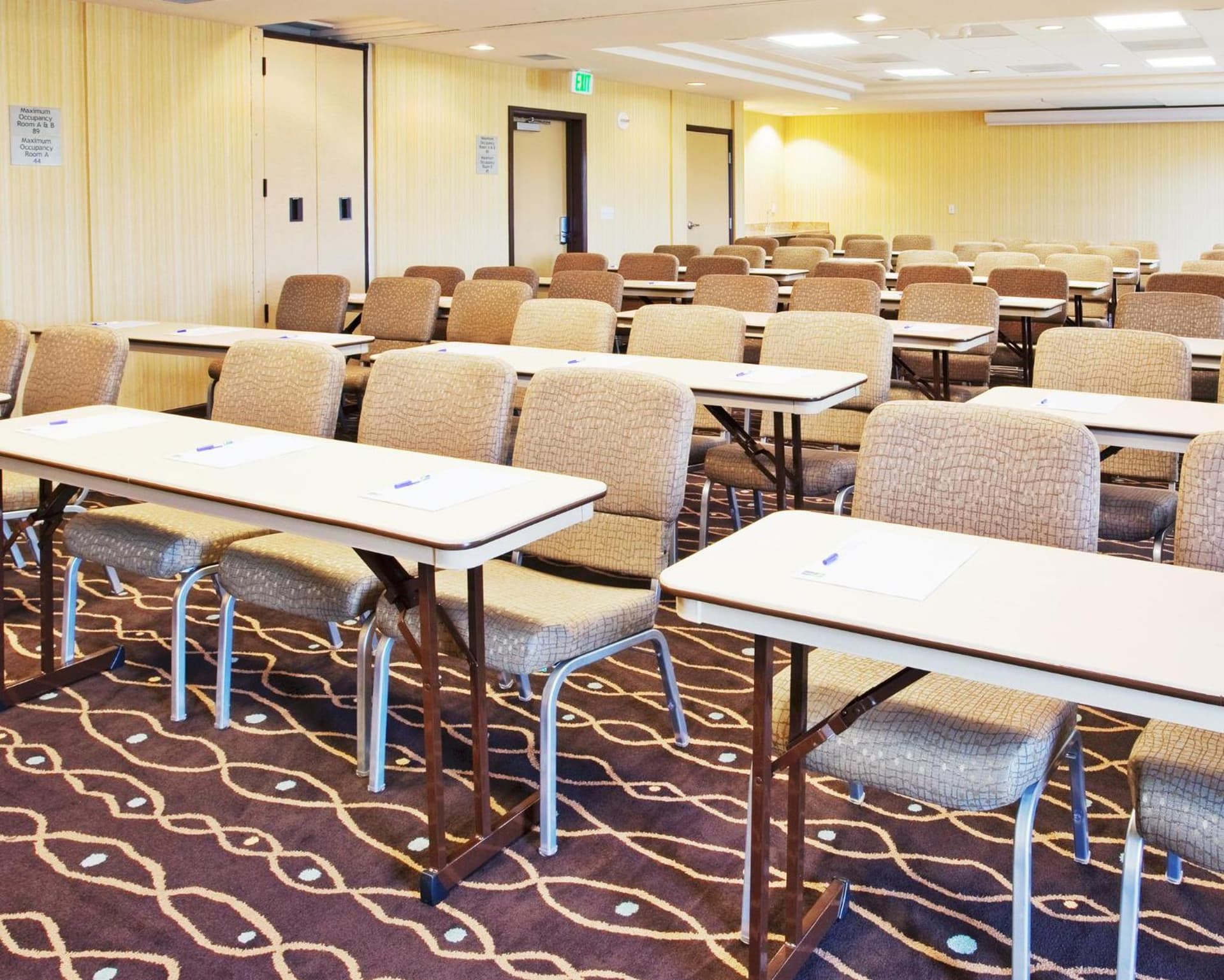 Holiday Inn Express & Suites Salinas by IHG gallery photo in Salinas, CA — image 37