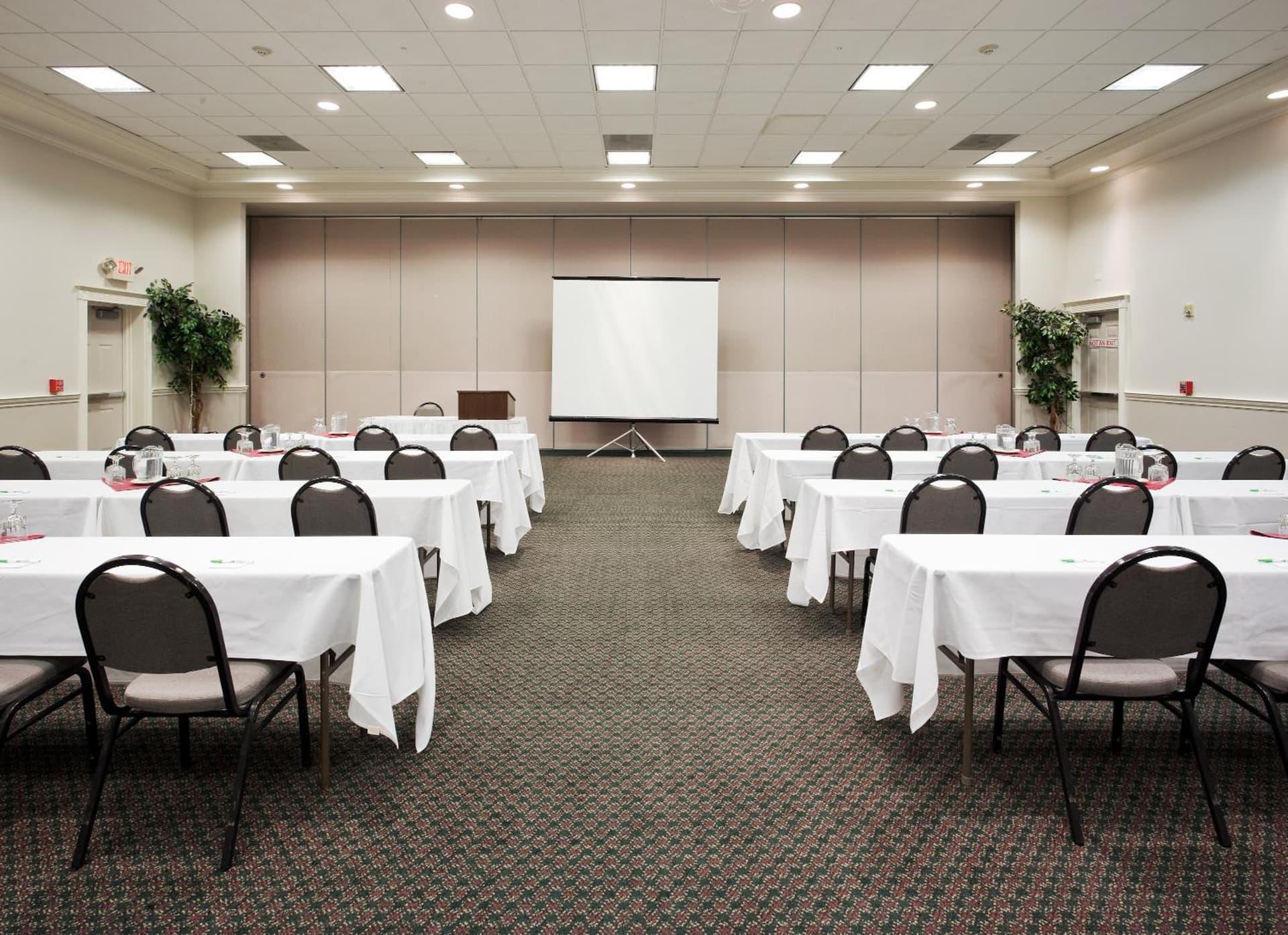 Holiday Inn Redding by IHG gallery photo in Redding, CA — image 43