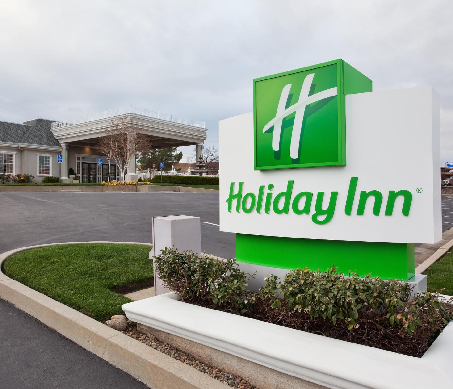 Holiday Inn Redding by IHG gallery photo in Redding, CA — image 44
