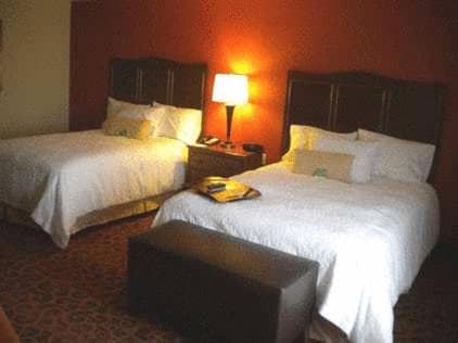 Hampton Inn & Suites Cincinnati / Uptown - University Area gallery photo in Cincinnati, OH — image 9