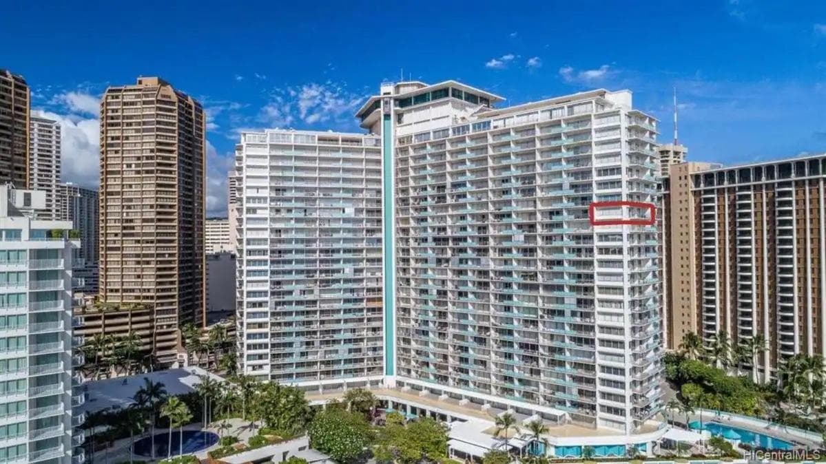 Ilikai #1743 Panoramic views on Waikiki Beach property views in Honolulu, HI — gallery photo 3