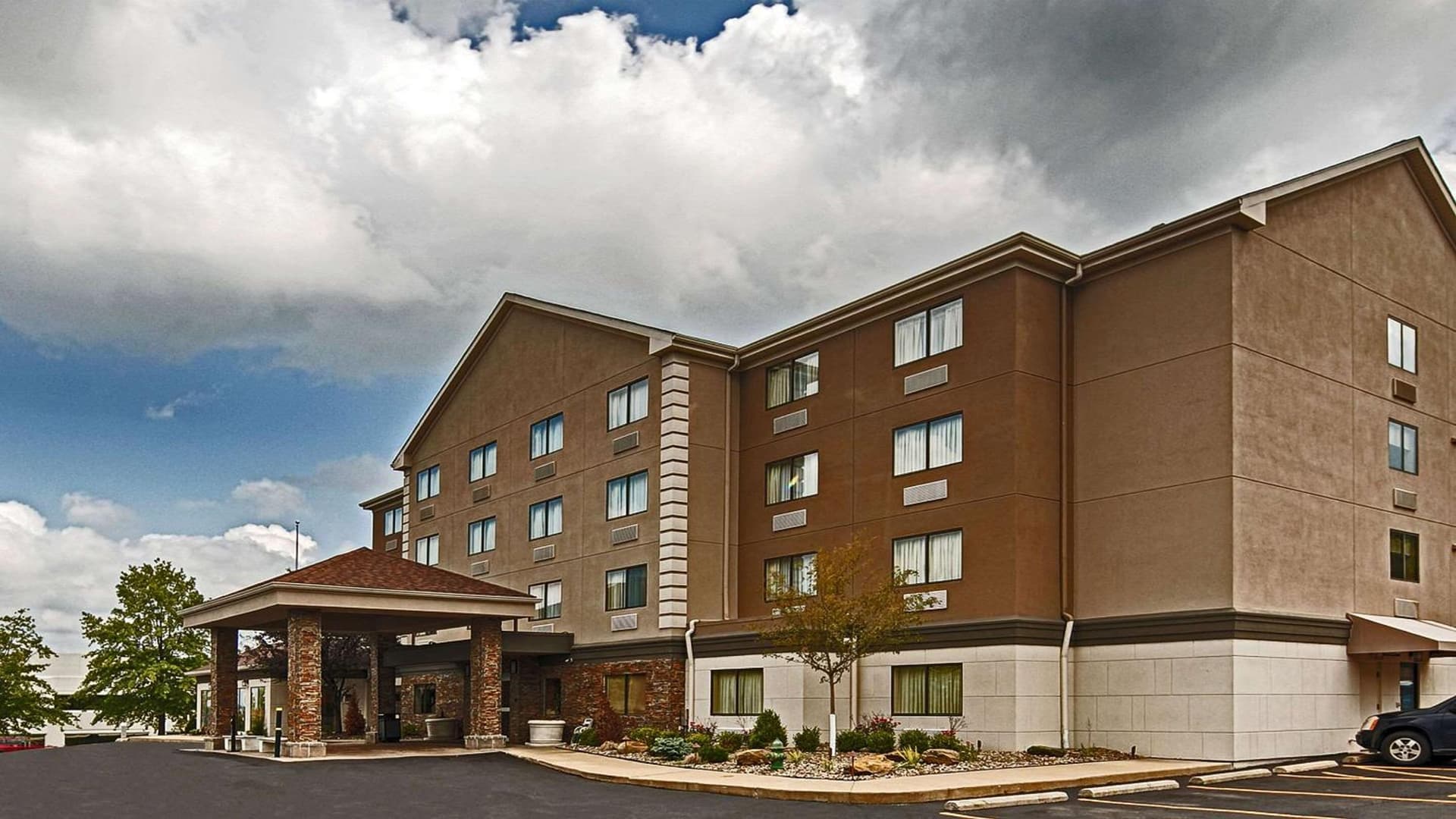Comfort Inn & Suites Copley Akron featured exterior or lobby in Copley, OH — similar hotel