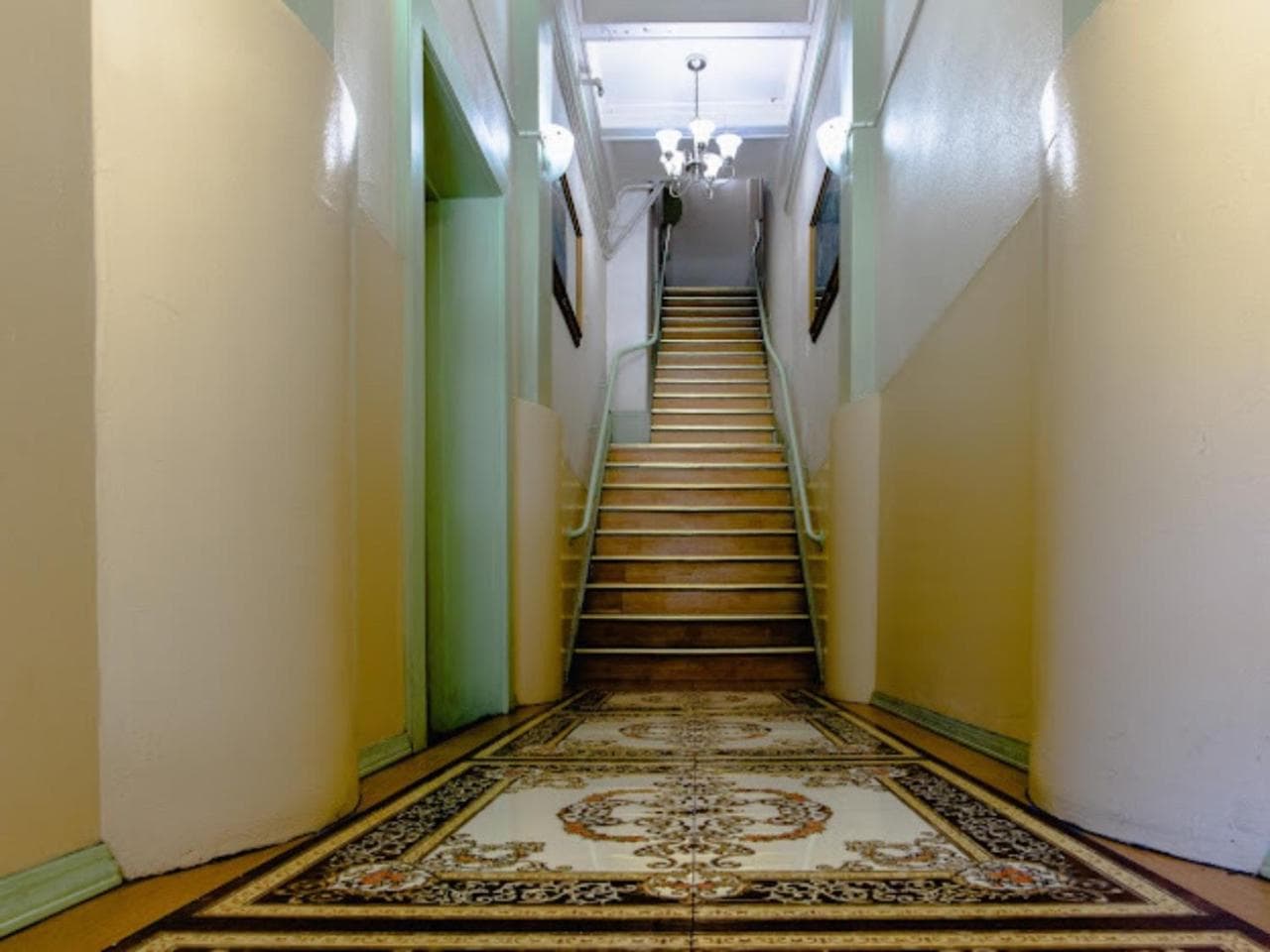 Elite Inn property views in San Francisco, CA — gallery photo 3