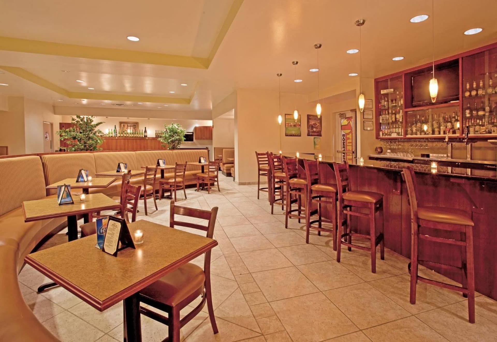 Holiday Inn Toledo - Maumee I-80/90 by IHG property views in Maumee, OH — gallery photo 3