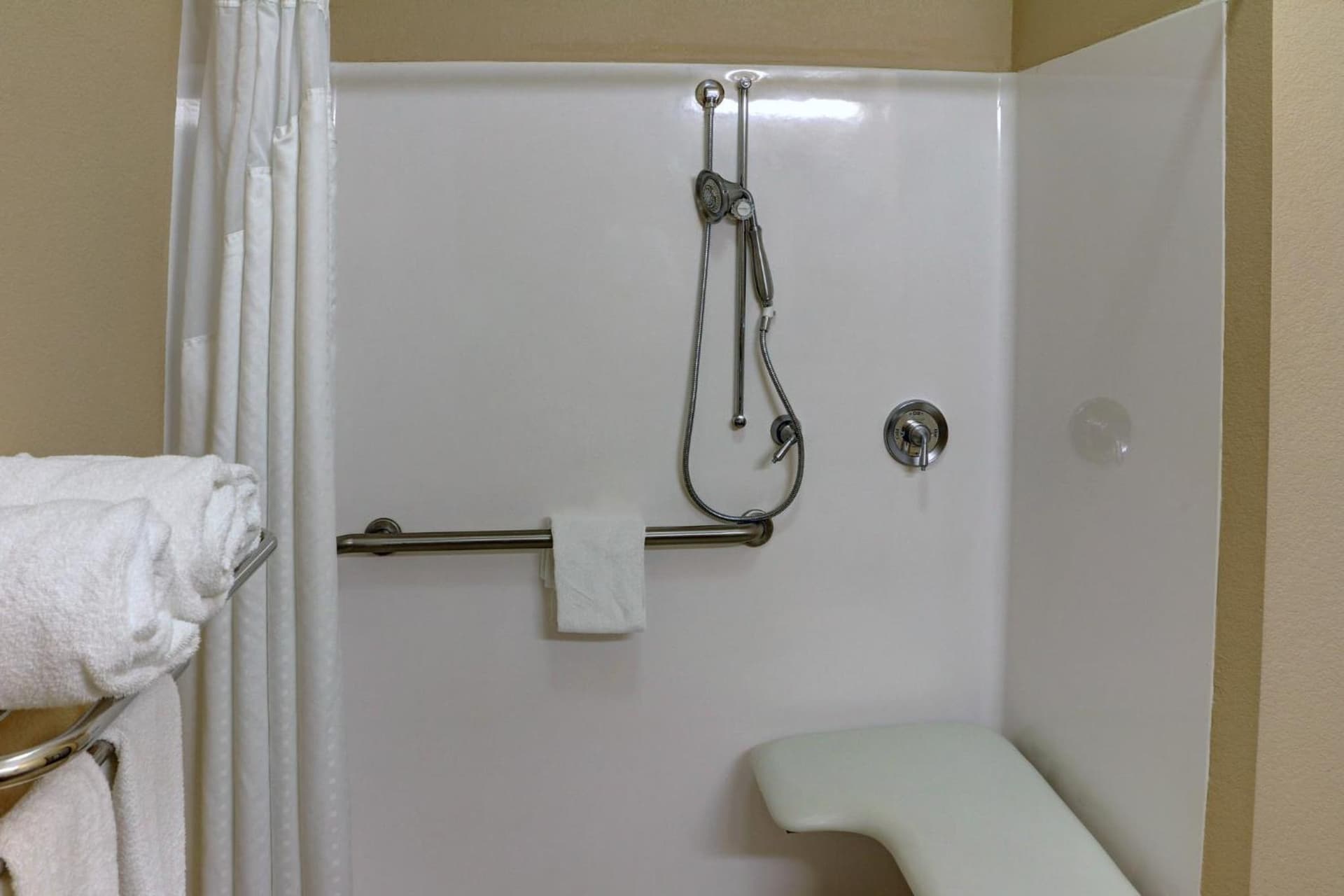 Country Inn & Suites by Radisson, Tyler University Area gallery photo in Tyler, TX — image 29