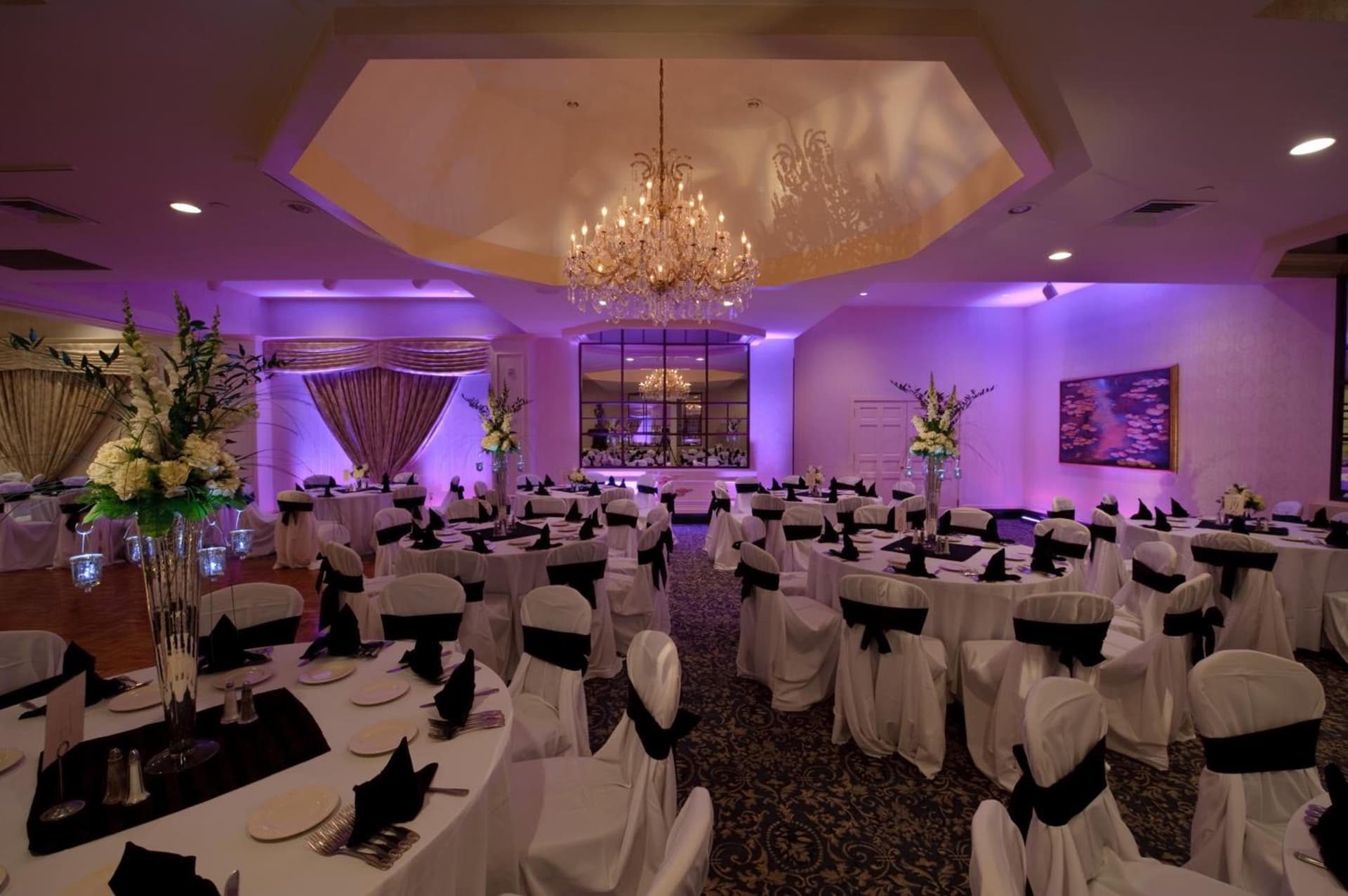 D. Hotel Suites & Spa gallery photo in Holyoke, MA — image 48