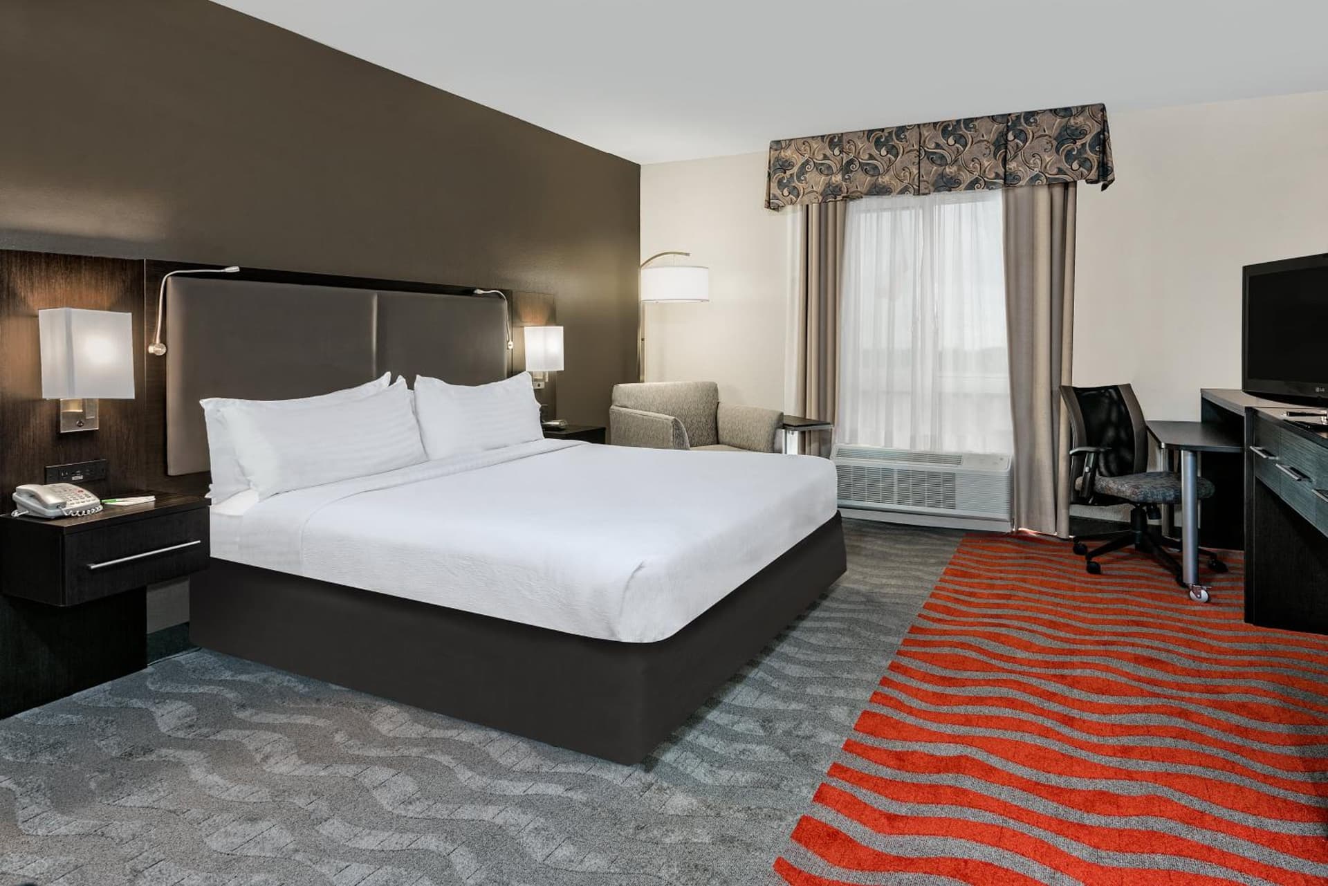 Holiday Inn & Suites College Station-Aggieland by IHG gallery photo in College Station, TX — image 24