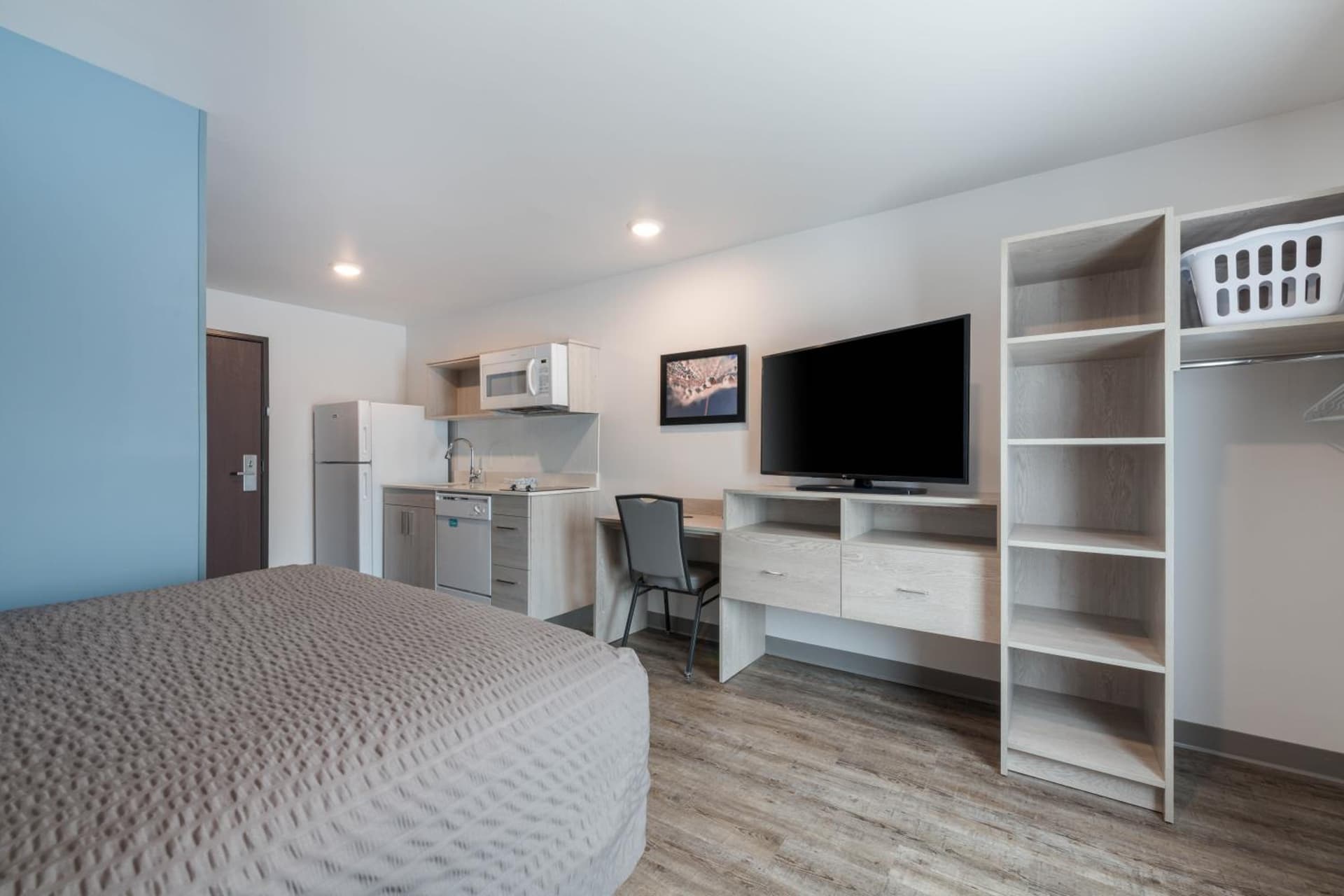 WoodSpring Suites Concord-Charlotte Speedway gallery photo in Concord, NC — image 46